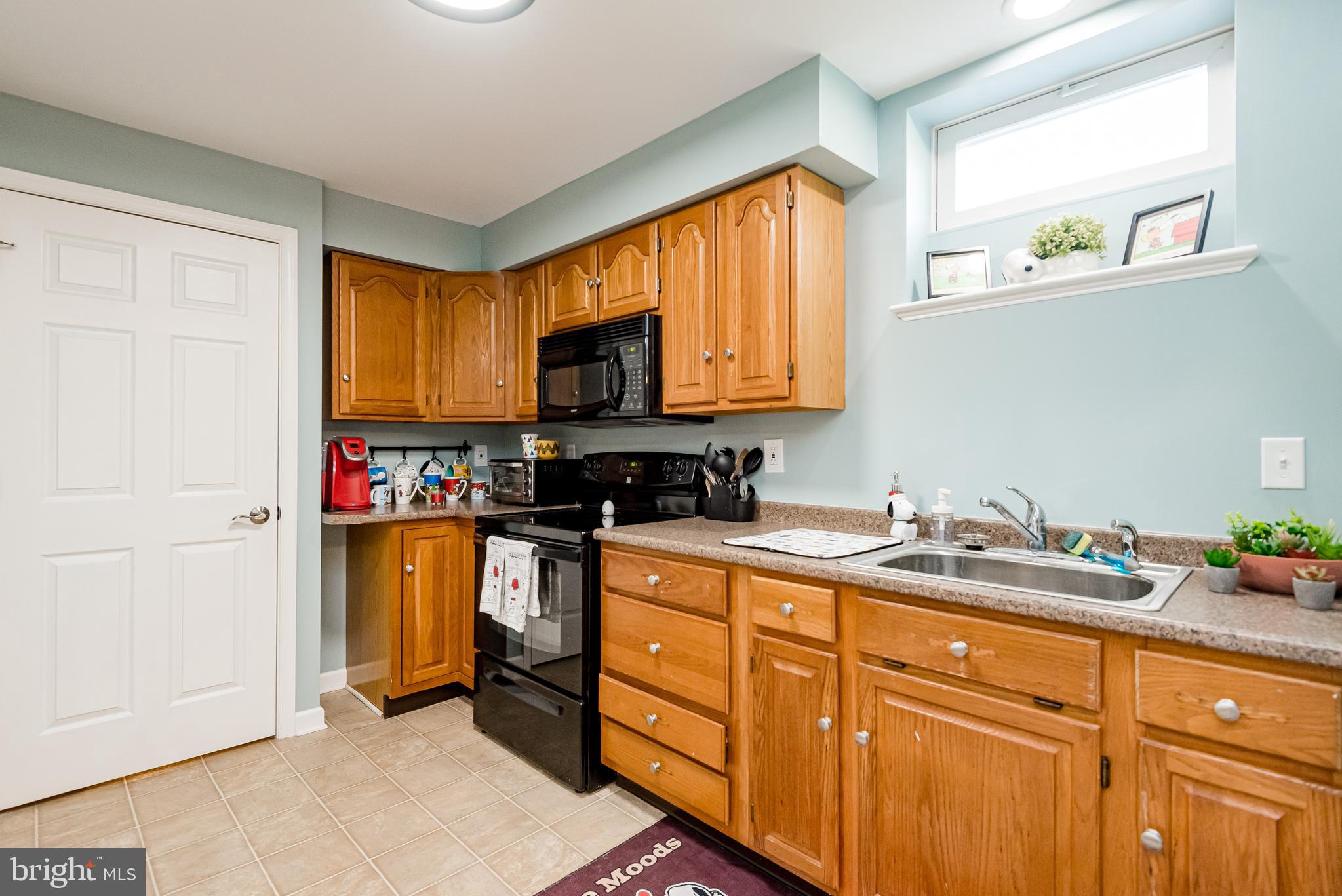 FARMINGTON VILLAGE - Residential