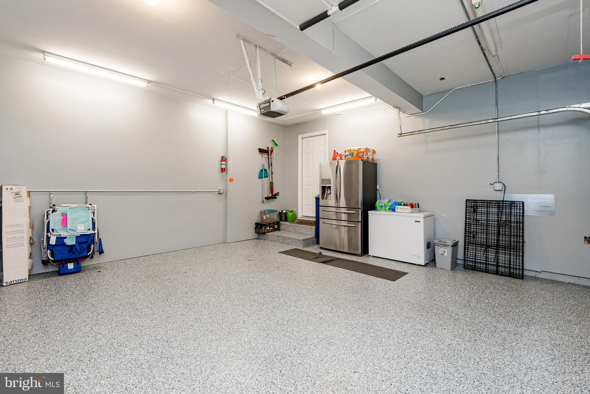 FARMINGTON VILLAGE - Residential