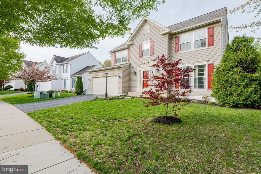 *****Beautiful Home ***** Truly move in condition.  *****  Fabulous 4/5 Bedroom 3 1/2 bath colonial in  Farmington Village .  This home has it all,  freshly painted , newer flooring ,  New Roof,  Updated Kitchen with SS appliances and Granite  New Slider leading to  awesome deck .   Lower Level with full kitchen  . 
Large private yard backing to trees. This is not one to miss!!  Seller is actively looking for home of Choice