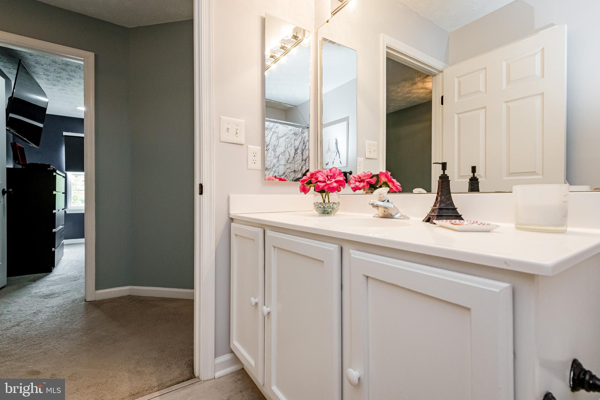 FARMINGTON VILLAGE - Residential