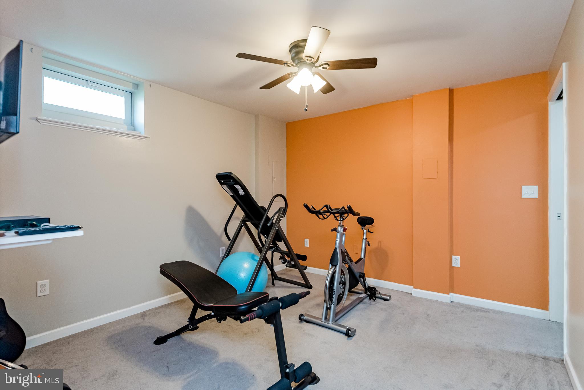 FARMINGTON VILLAGE - Residential