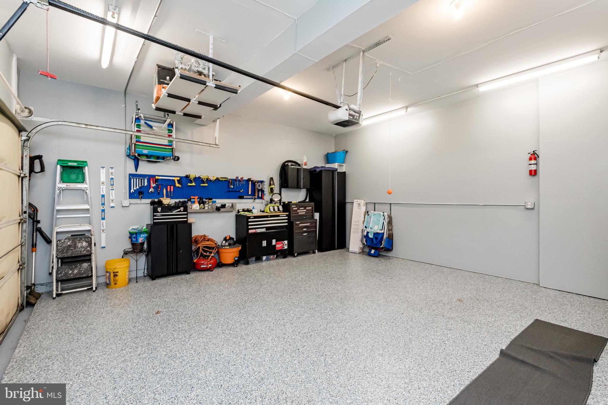 FARMINGTON VILLAGE - Residential