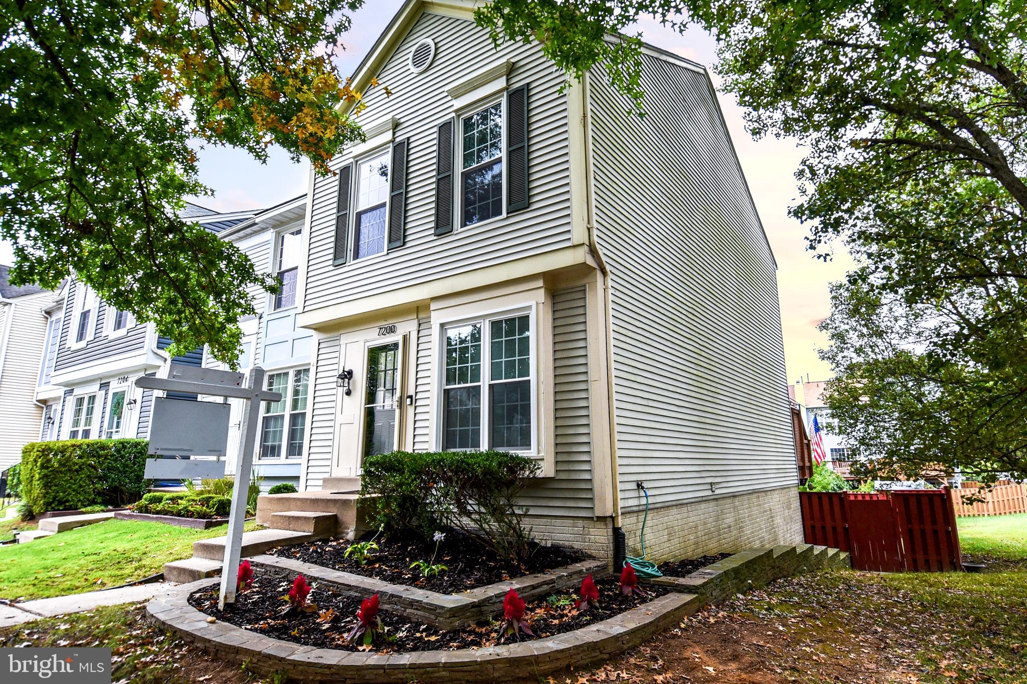 GROVETON WOODS - Residential