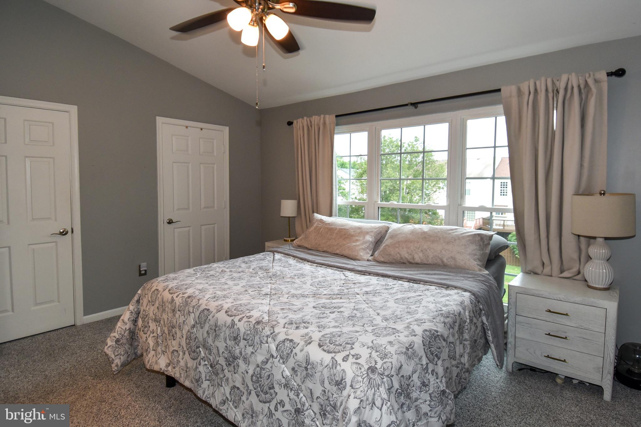 GROVETON WOODS - Residential