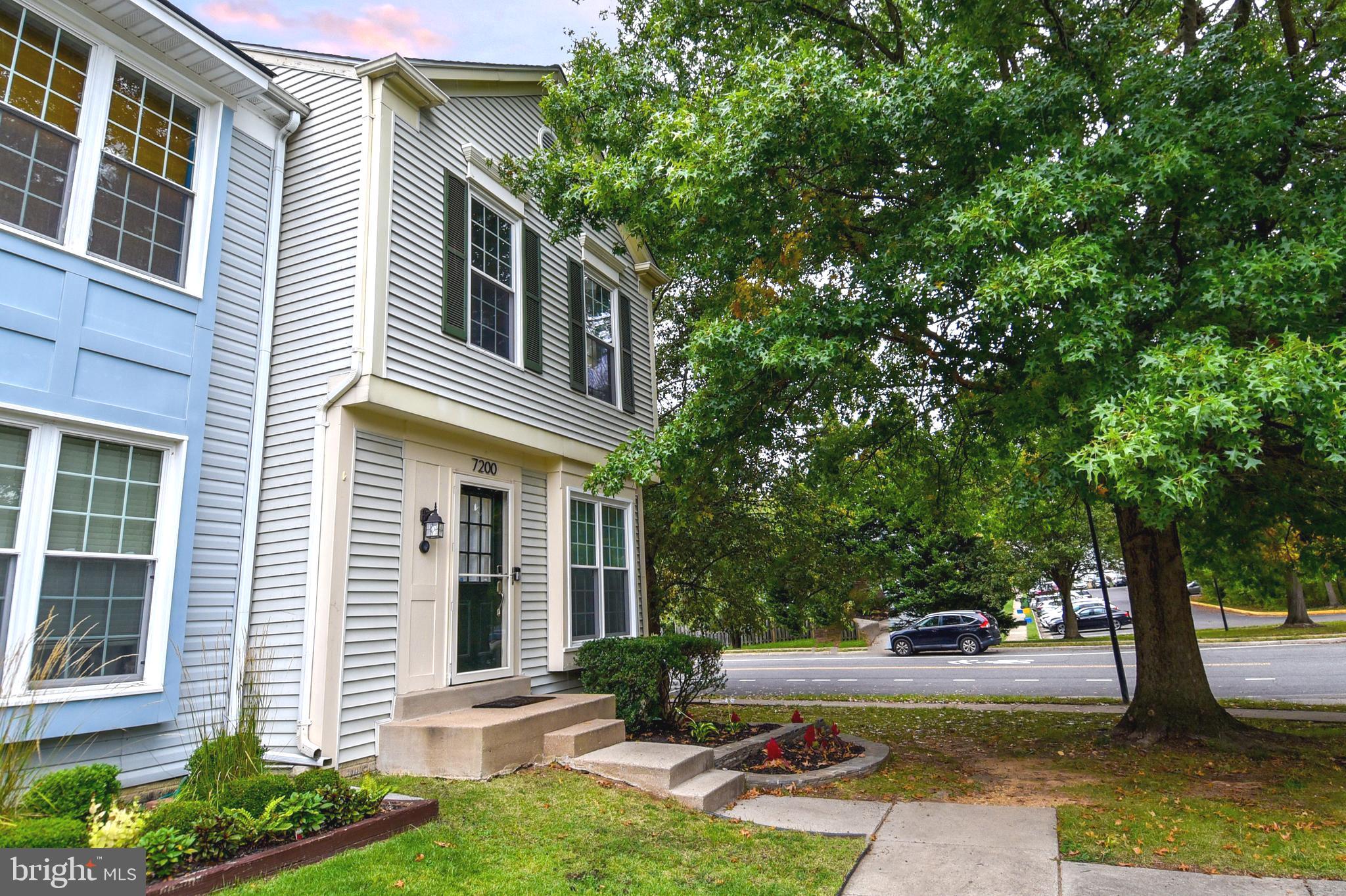 GROVETON WOODS - Residential