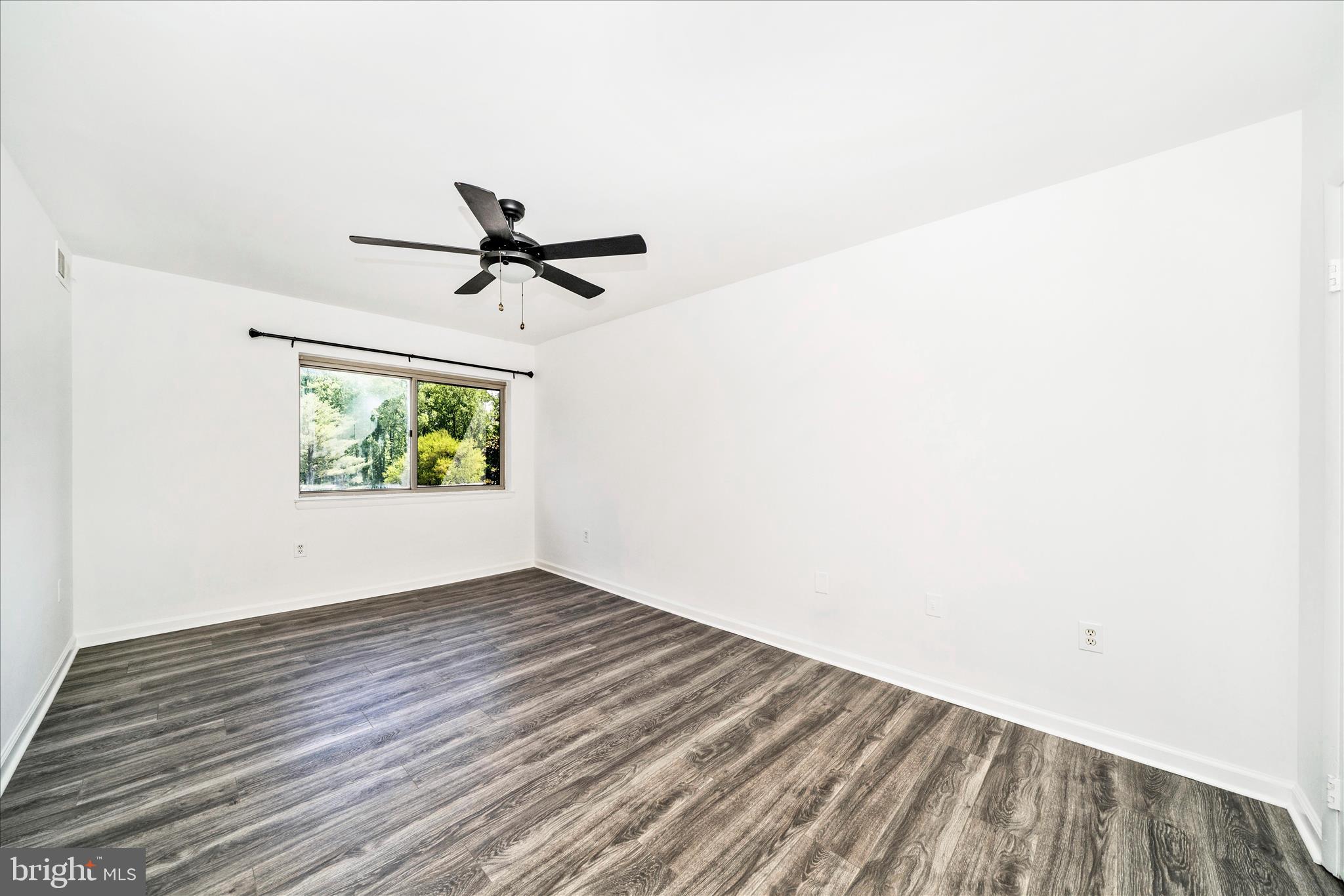 BETHESDA PARK - Residential