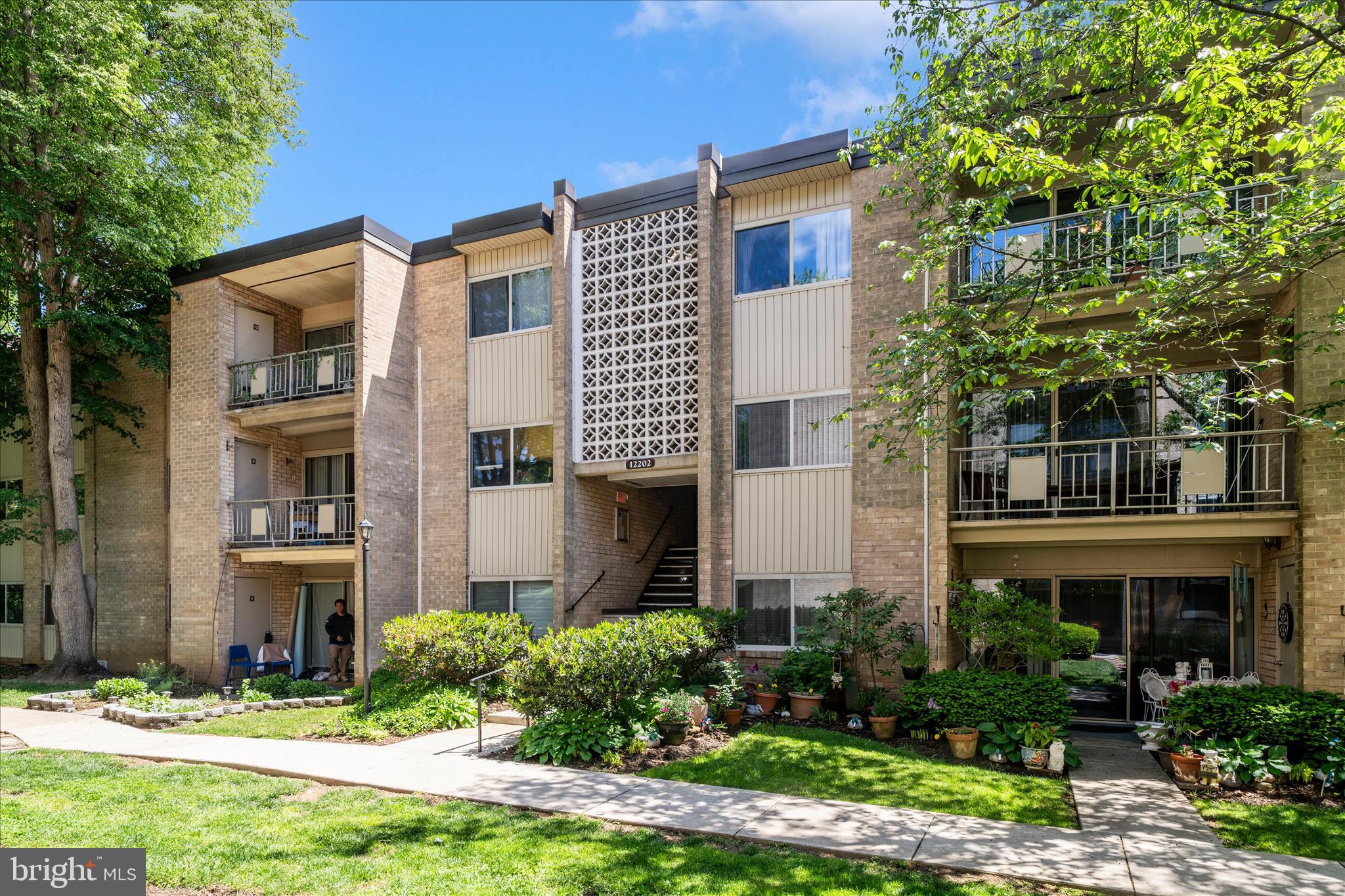 BETHESDA PARK - Residential