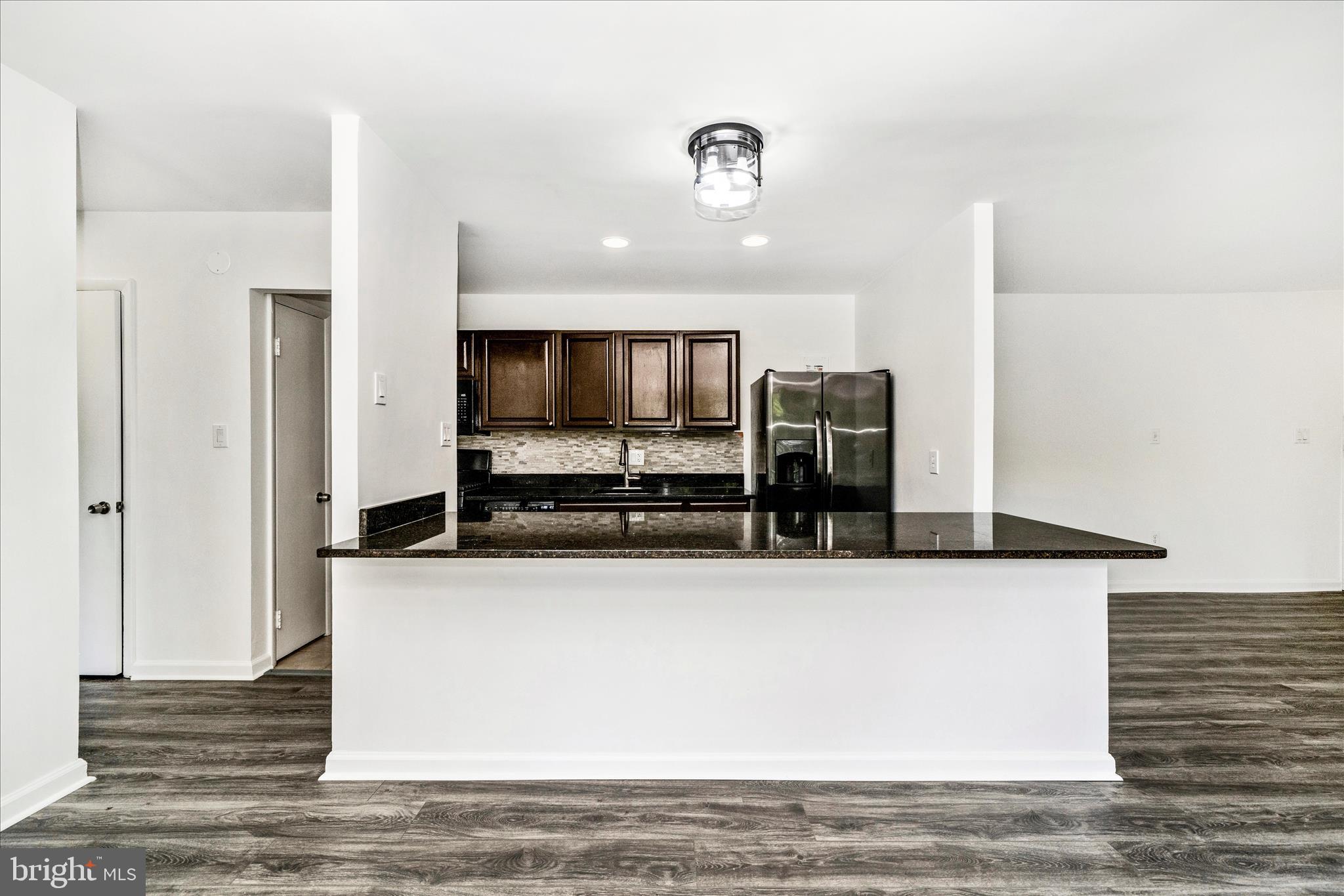 BETHESDA PARK - Residential