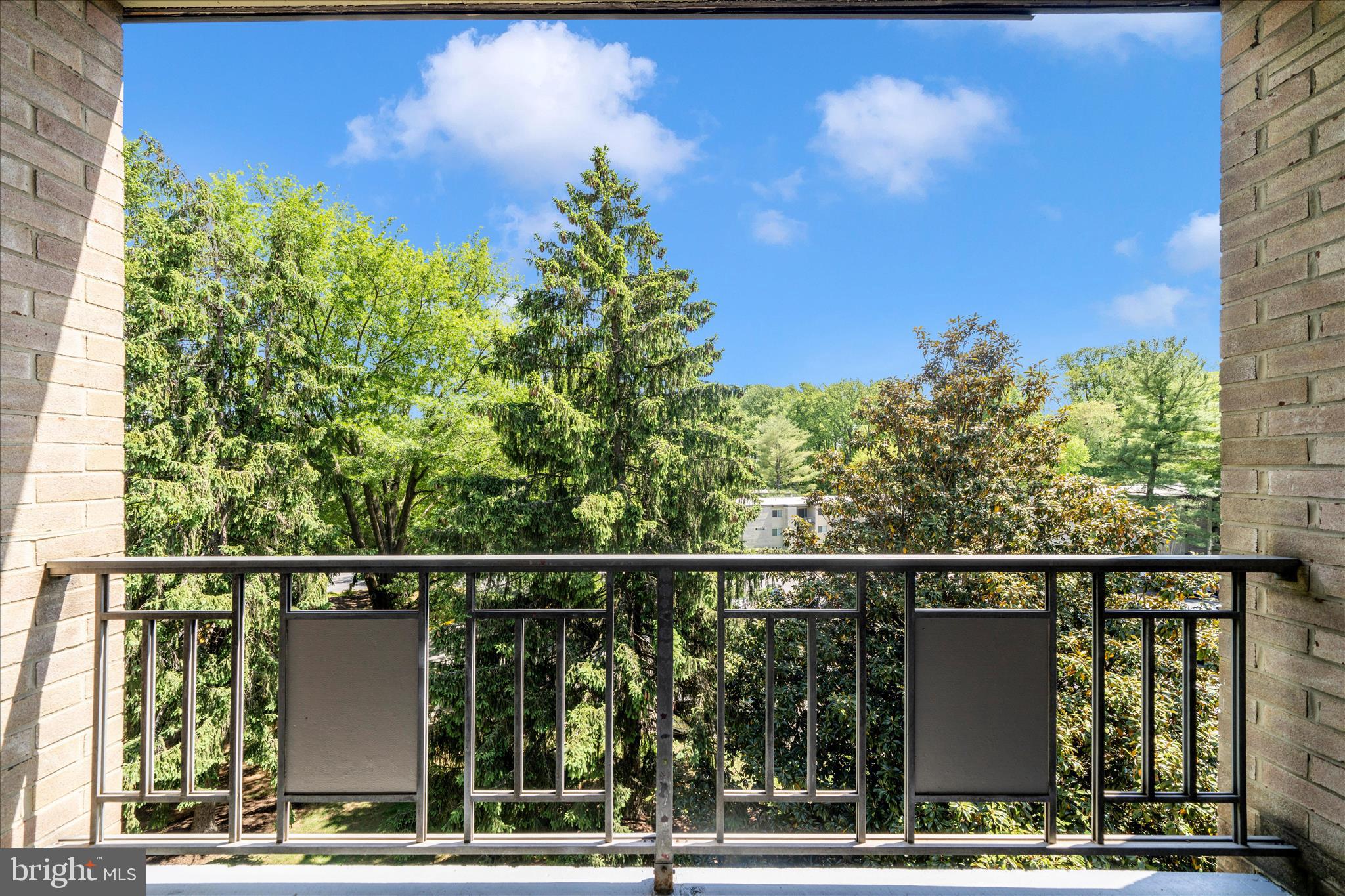 BETHESDA PARK - Residential