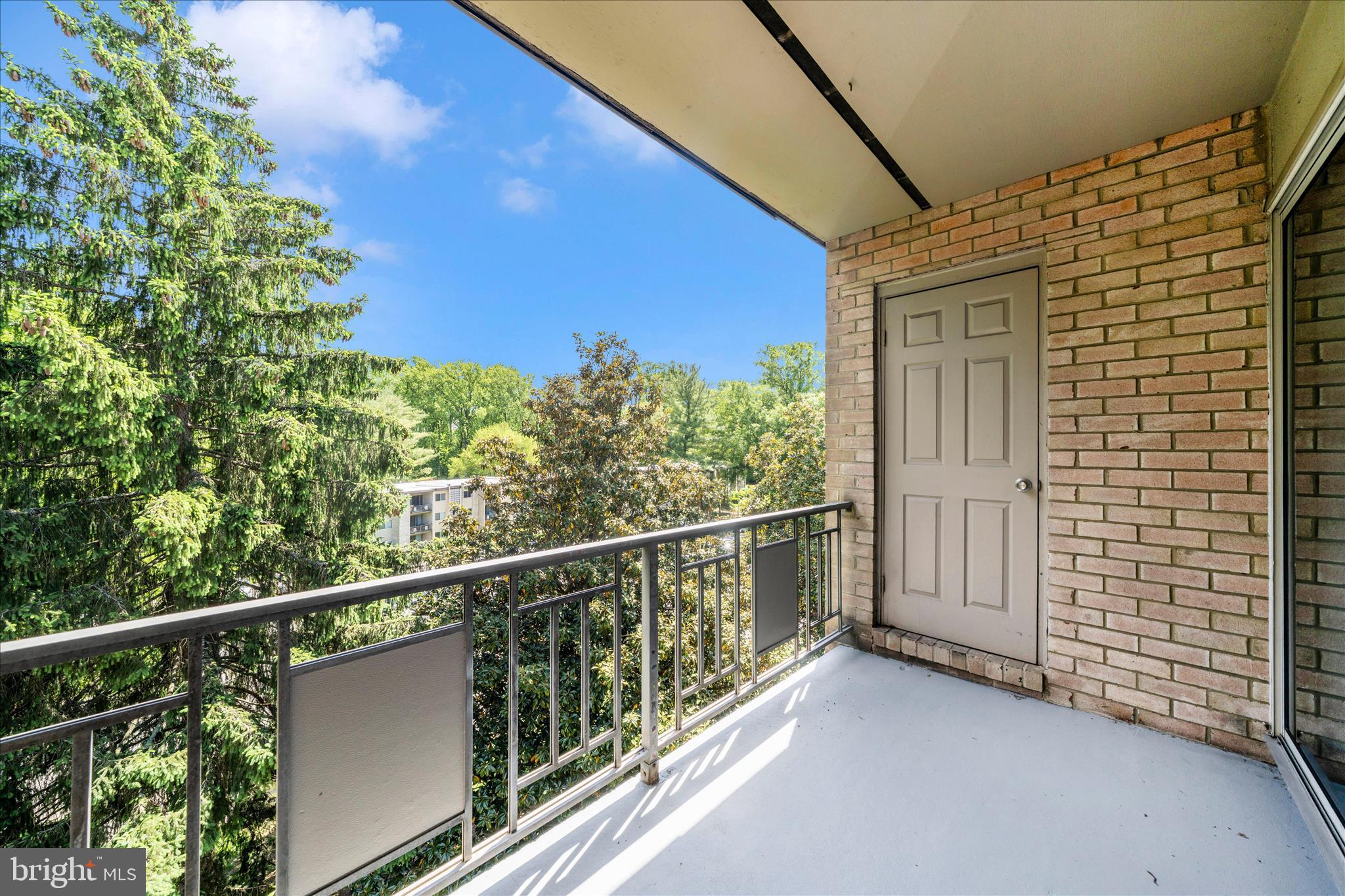 BETHESDA PARK - Residential