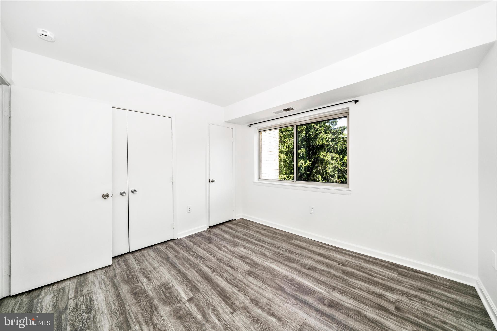 BETHESDA PARK - Residential