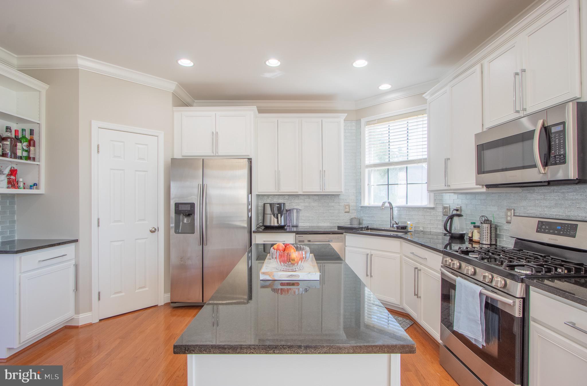 ESTATES AT ST ANNE - Residential