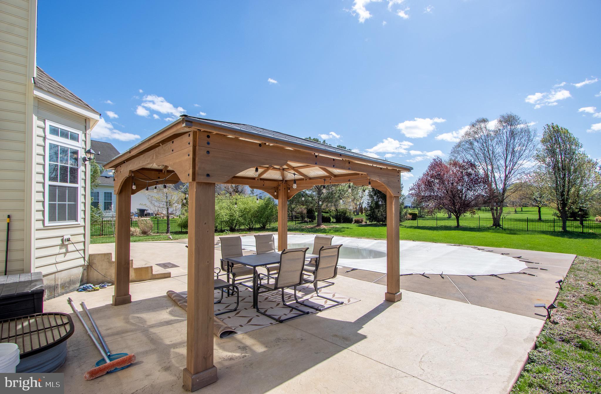 ESTATES AT ST ANNE - Residential