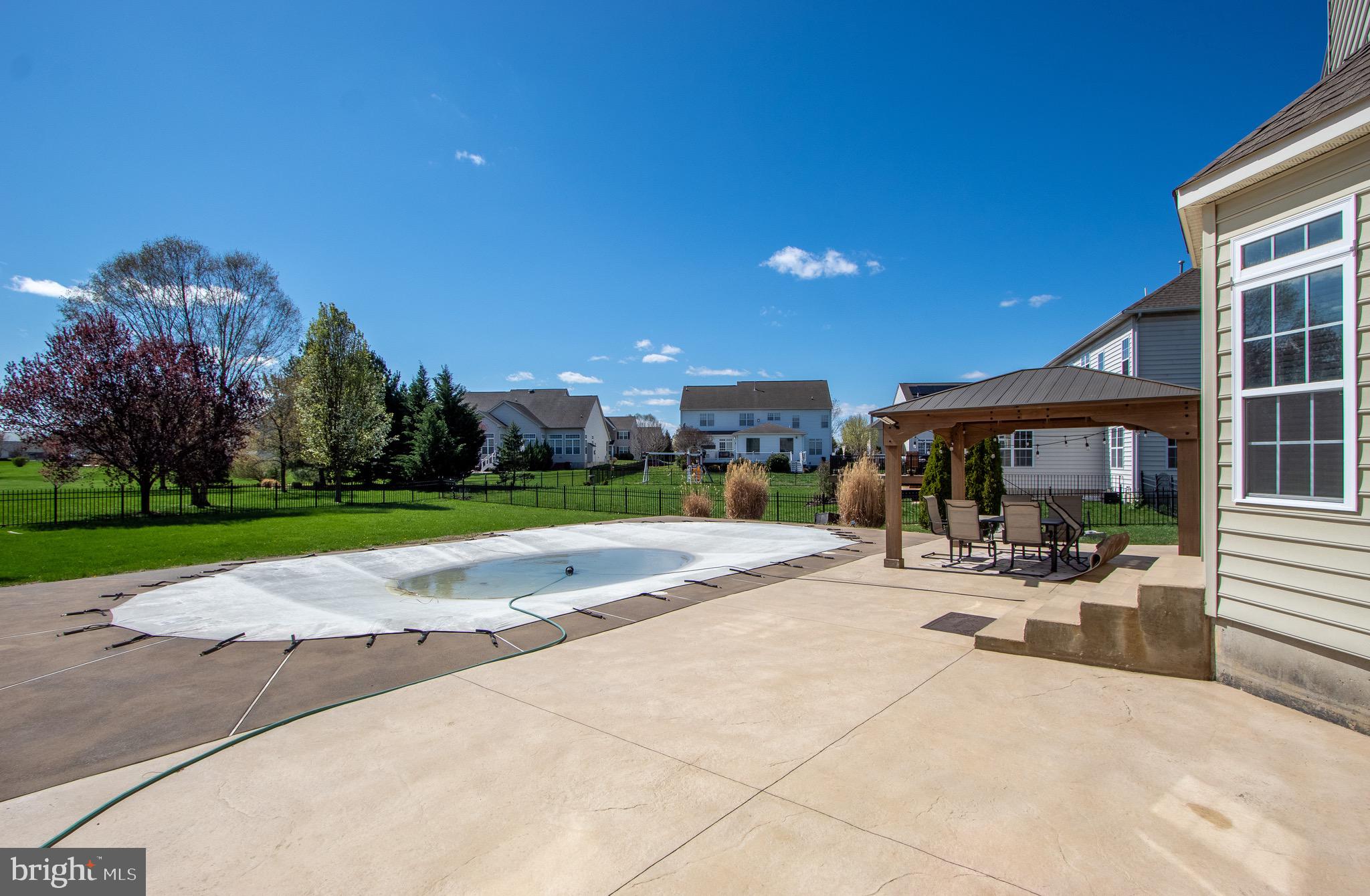 ESTATES AT ST ANNE - Residential