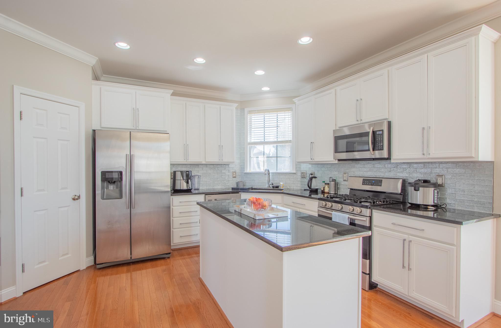 ESTATES AT ST ANNE - Residential