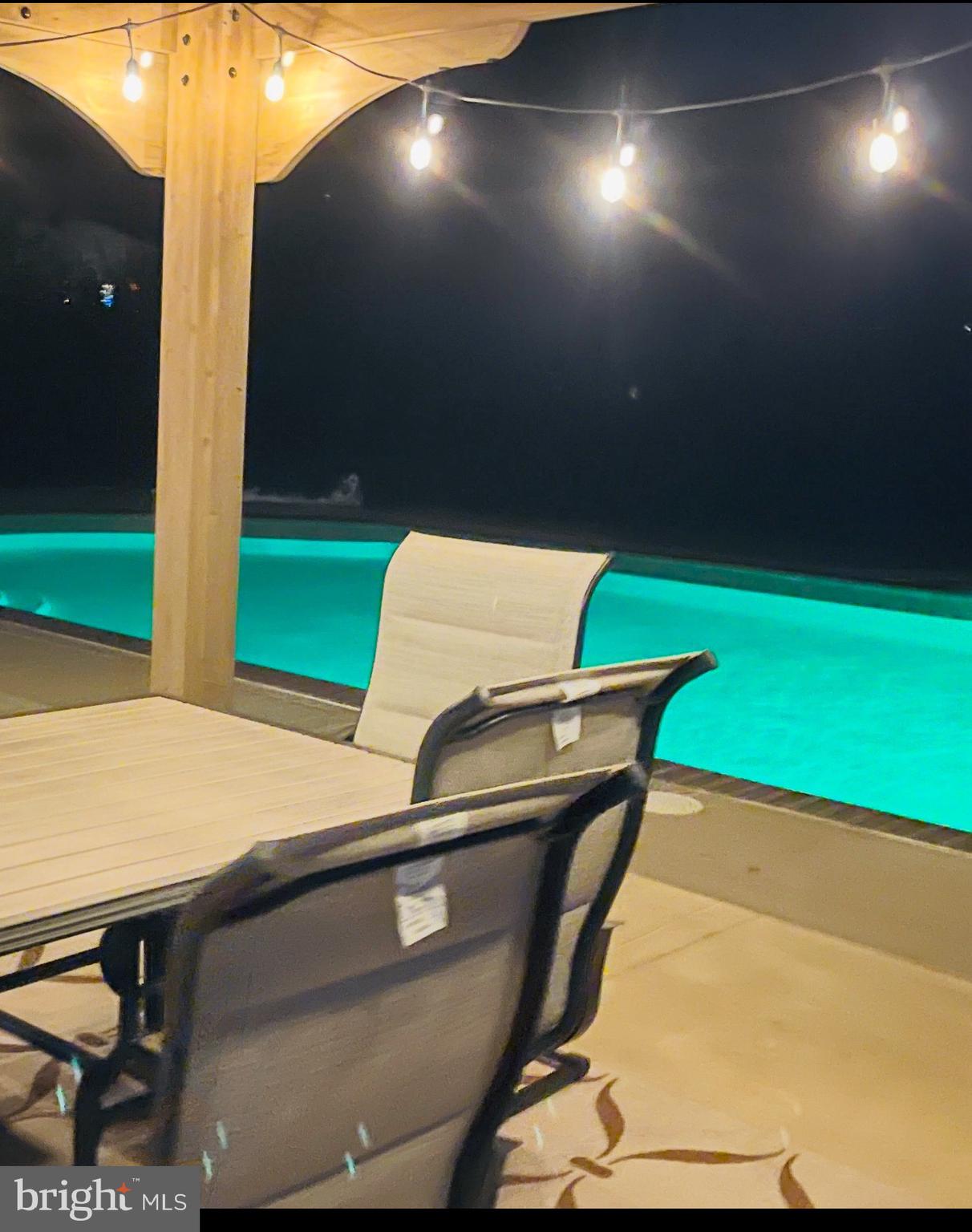 ESTATES AT ST ANNE - Residential