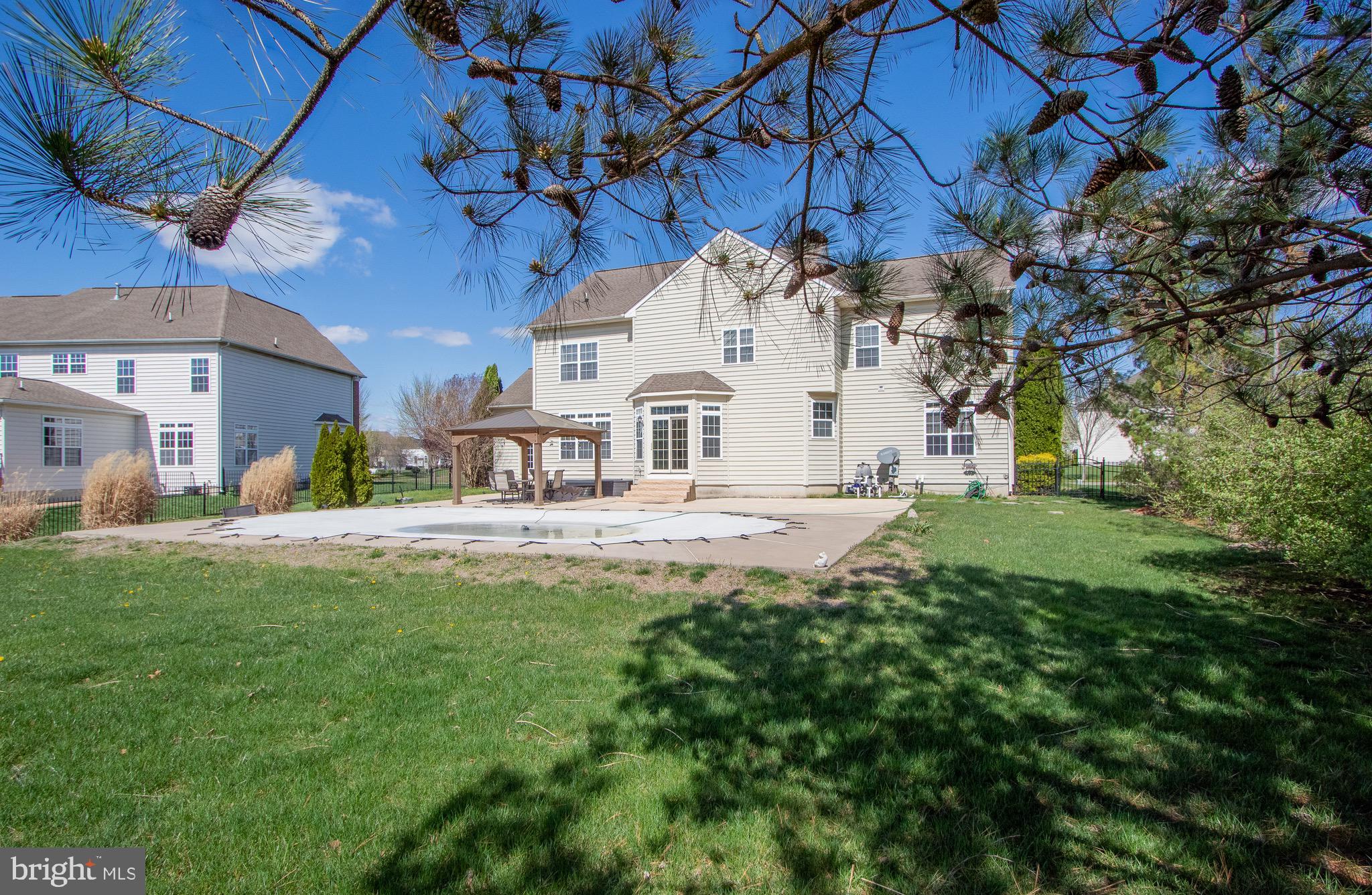 ESTATES AT ST ANNE - Residential