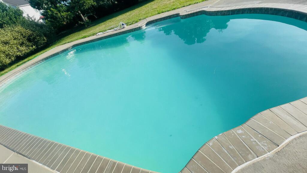 ESTATES AT ST ANNE - Residential