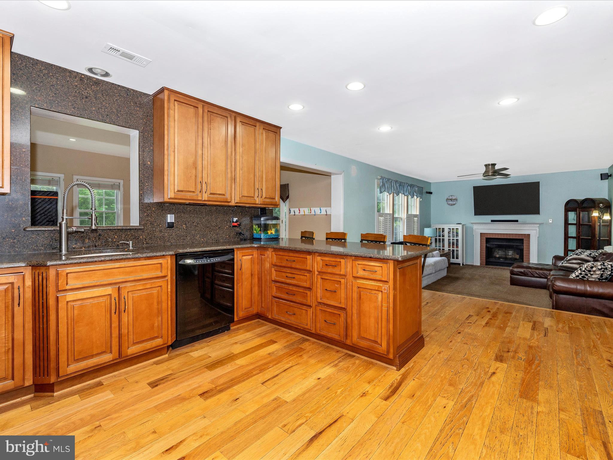 GREEN HILL MANOR - Residential