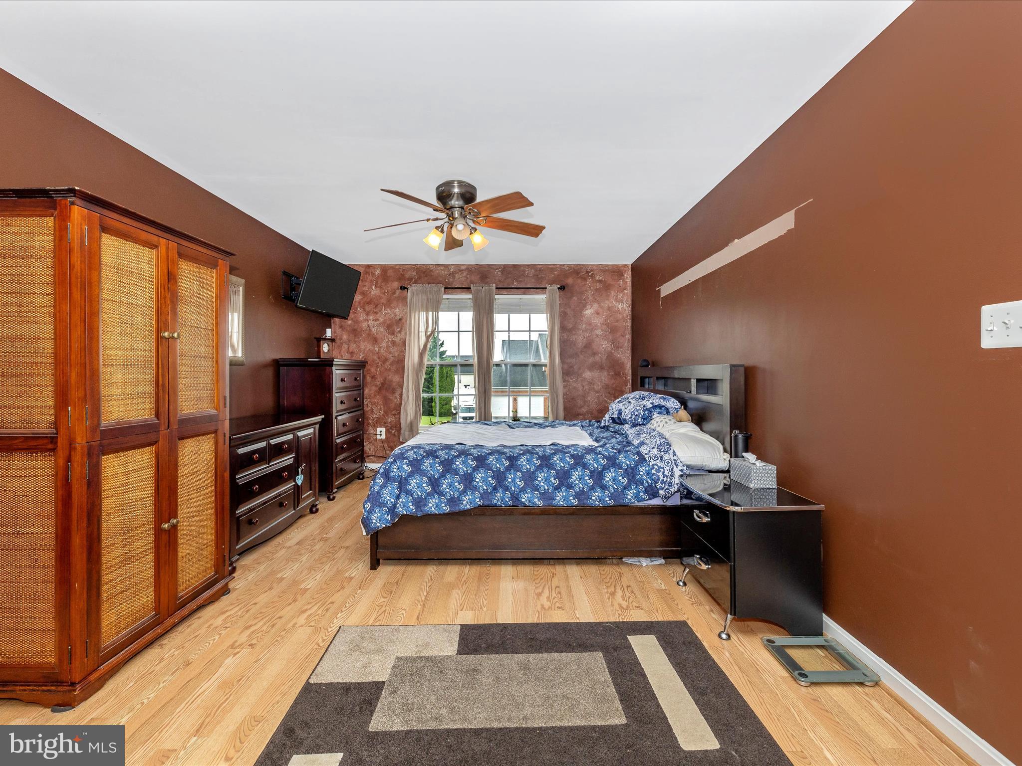 GREEN HILL MANOR - Residential