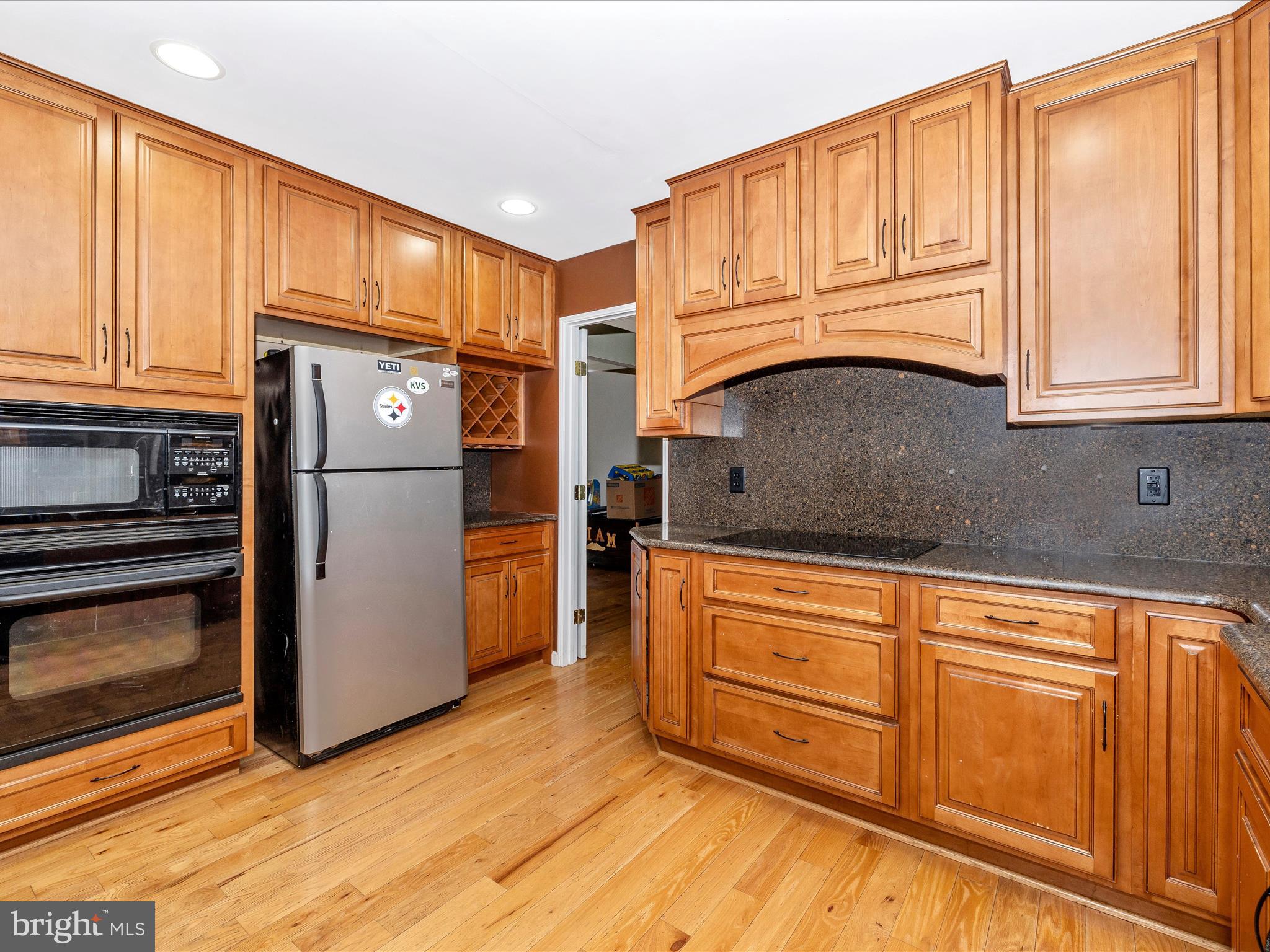 GREEN HILL MANOR - Residential