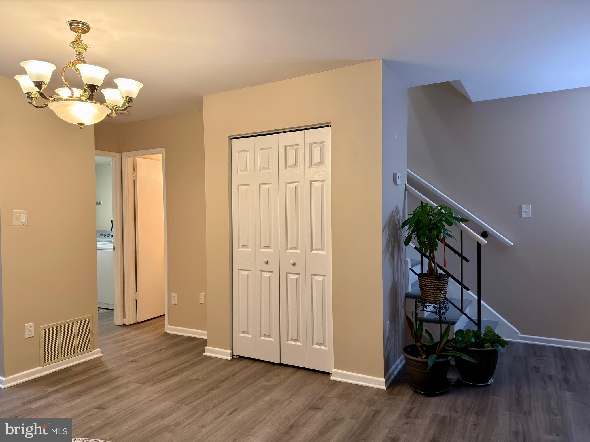 MOSBY WOODS TH CONDOS - Residential