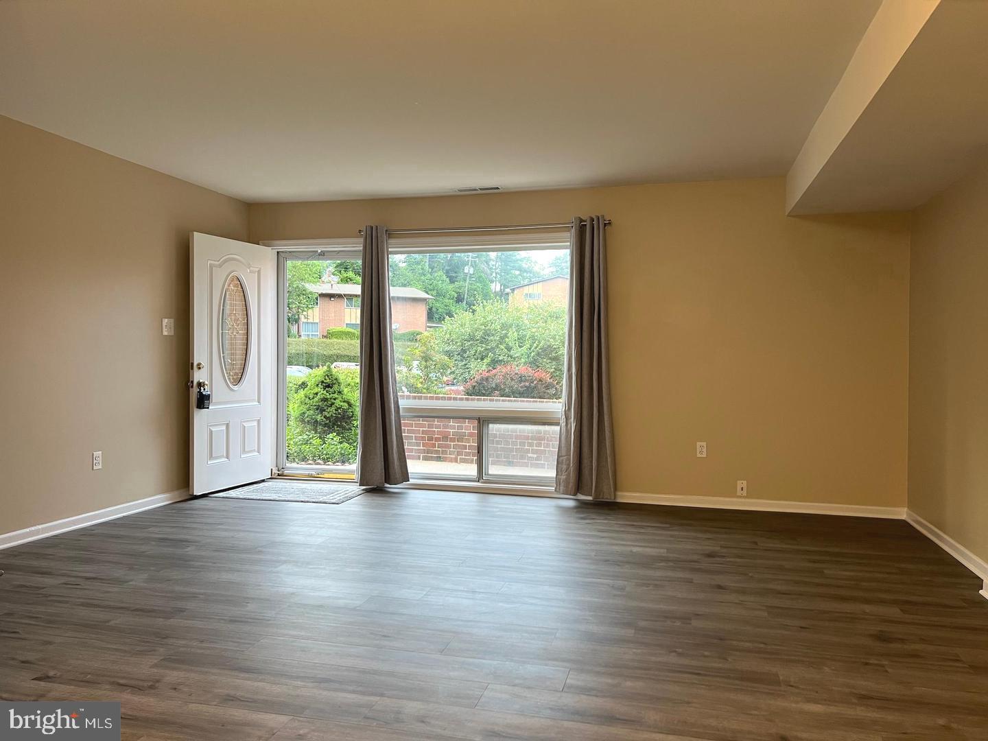 MOSBY WOODS TH CONDOS - Residential