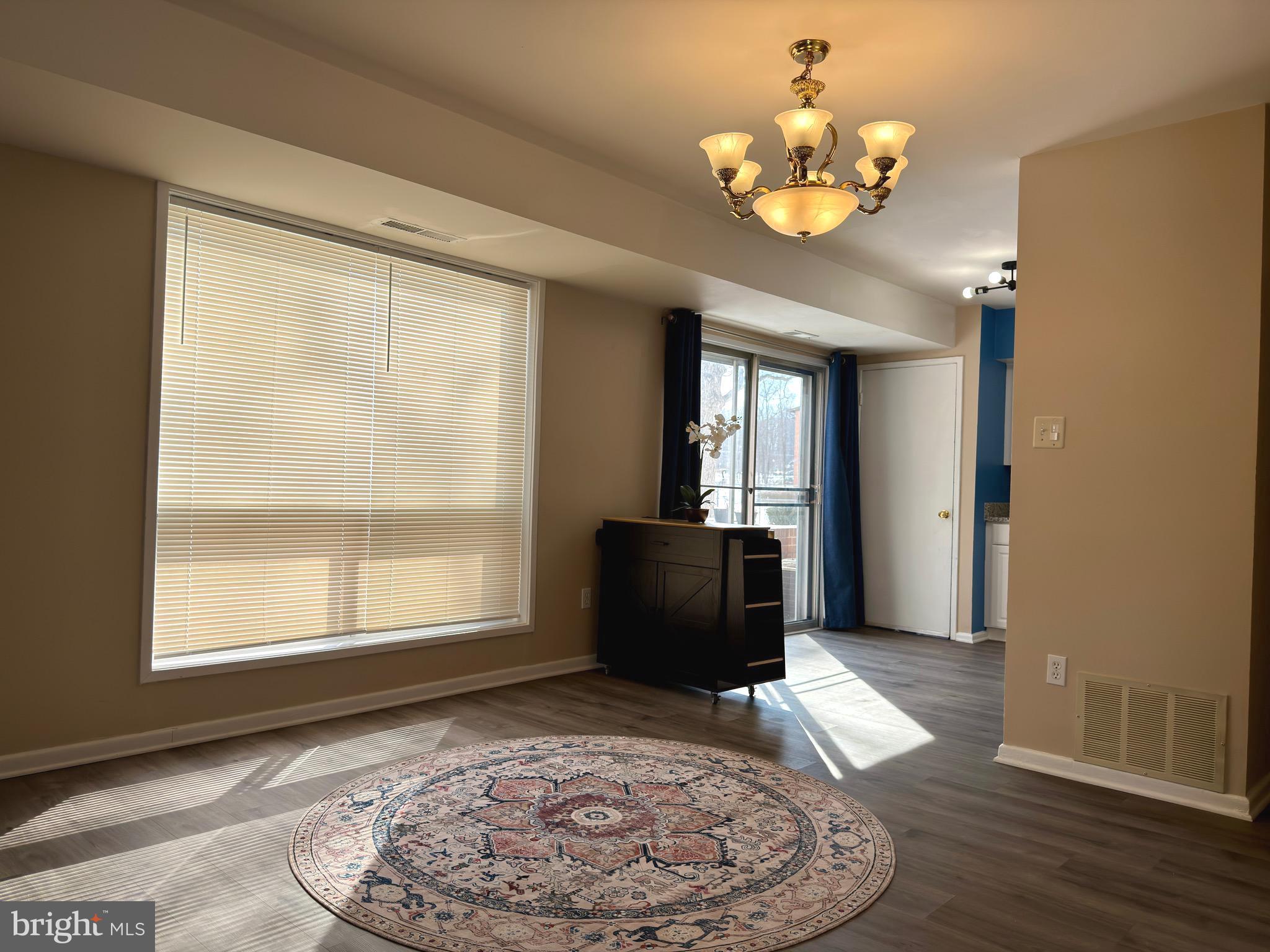 MOSBY WOODS TH CONDOS - Residential