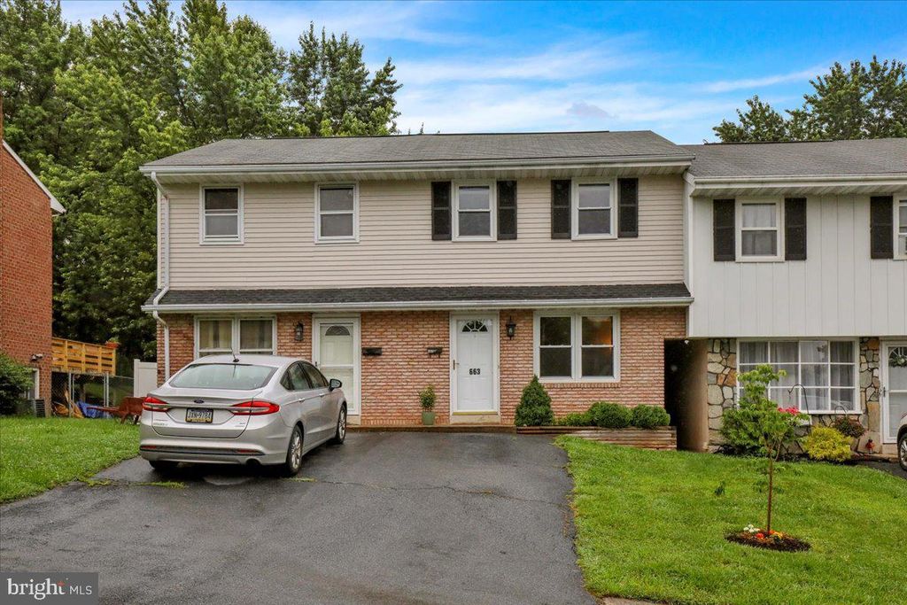 Photo of 663 N Lime Street, ELIZABETHTOWN, PA 17022 (MLS # PALA2071642)