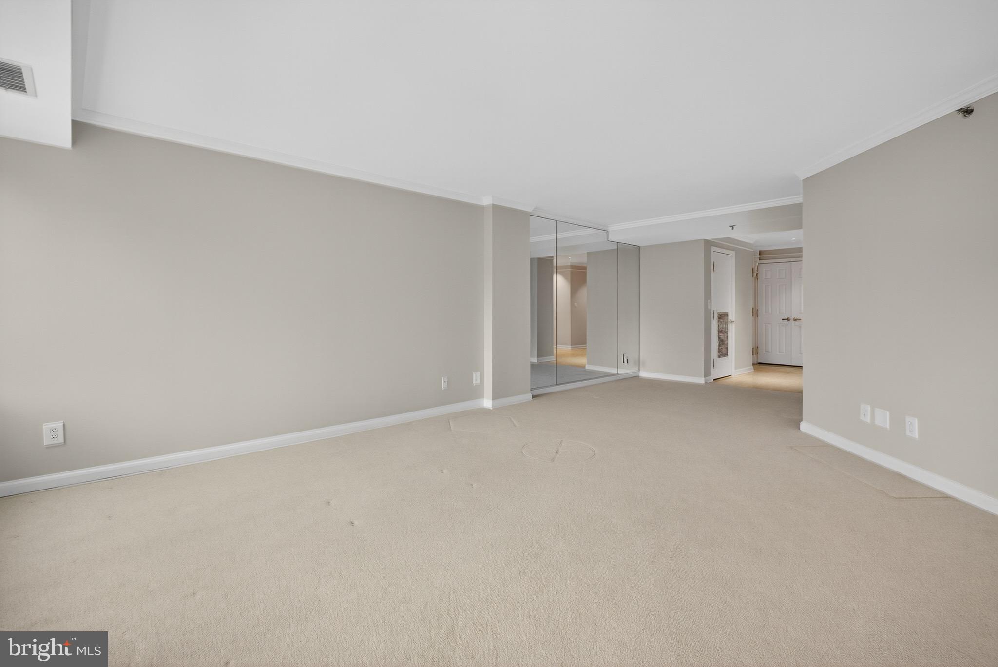 WHITLEY PARK CONDOMINIUM - Residential