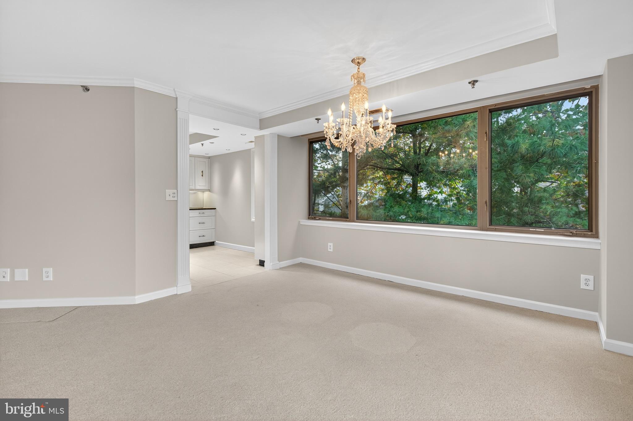 WHITLEY PARK CONDOMINIUM - Residential