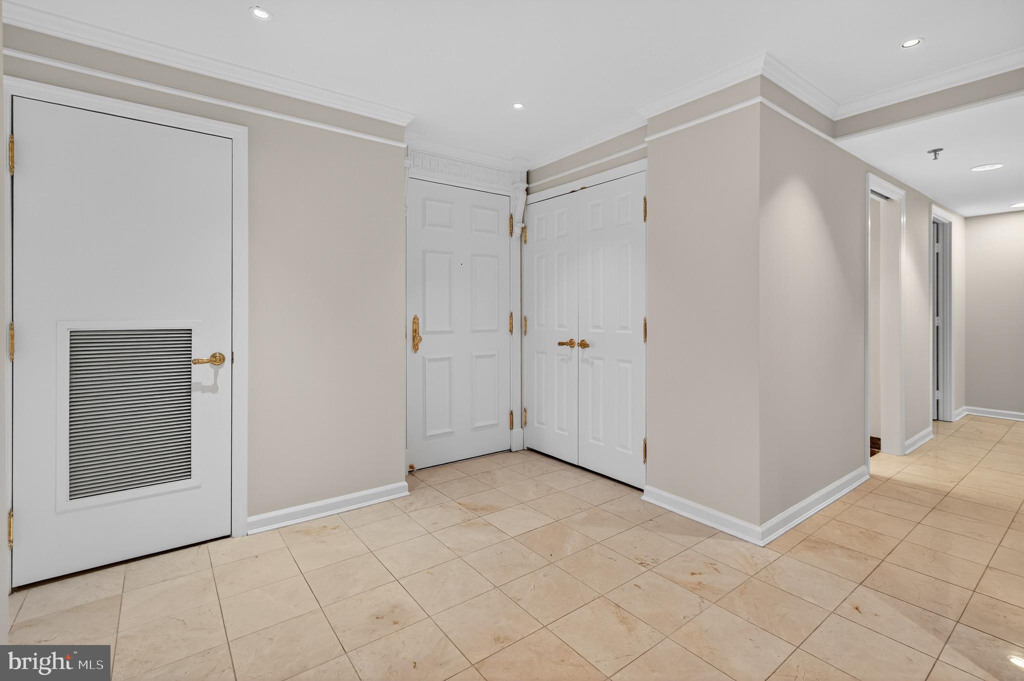 5450 WHITLEY PARK TERRACE 311