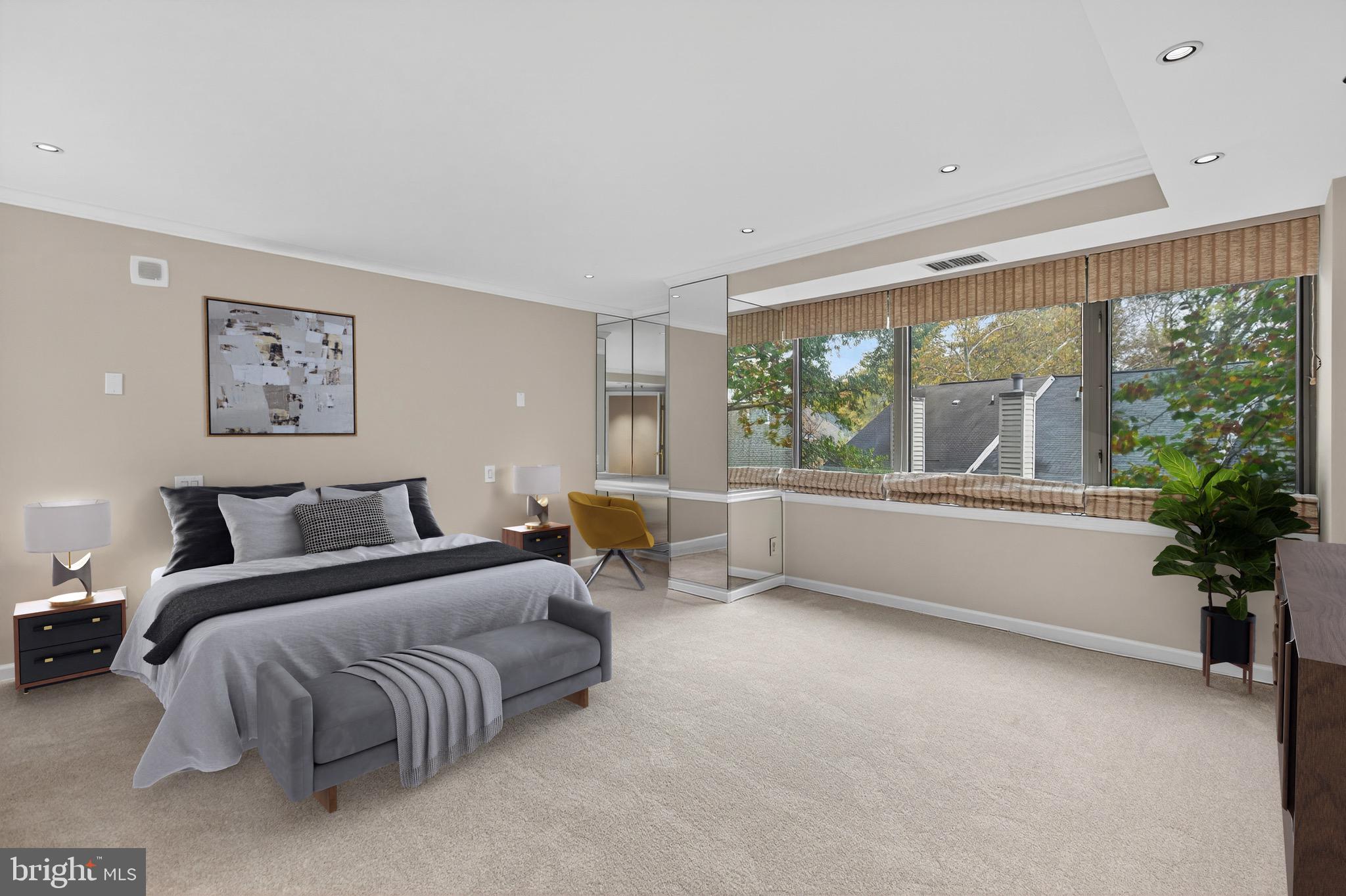 WHITLEY PARK CONDOMINIUM - Residential