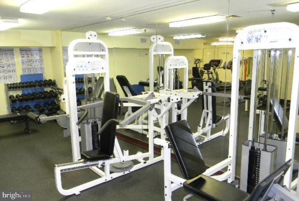 WHITLEY PARK CONDOMINIUM - Residential