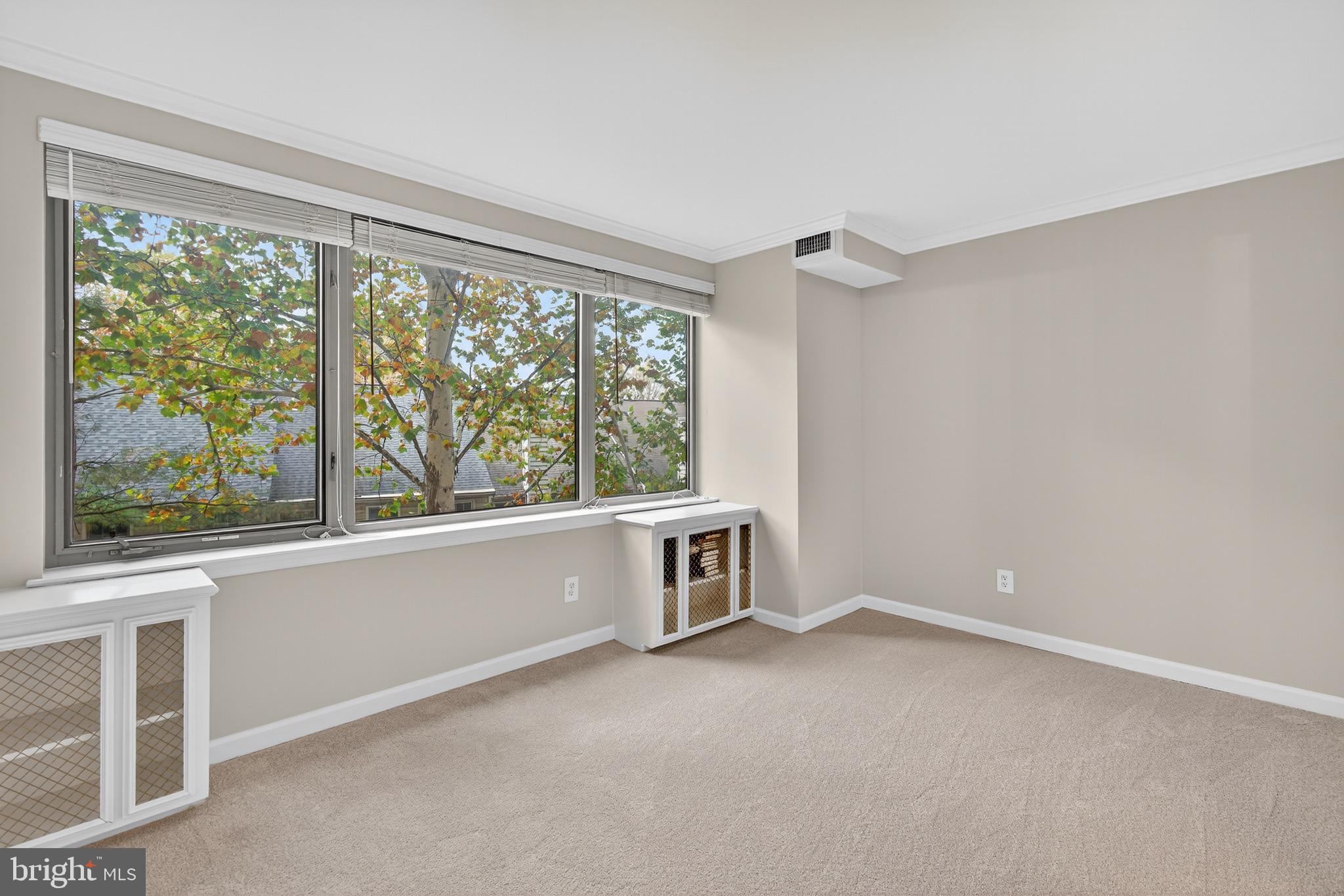 WHITLEY PARK CONDOMINIUM - Residential