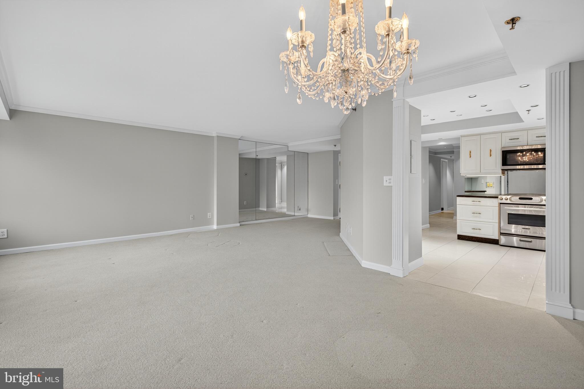 WHITLEY PARK CONDOMINIUM - Residential