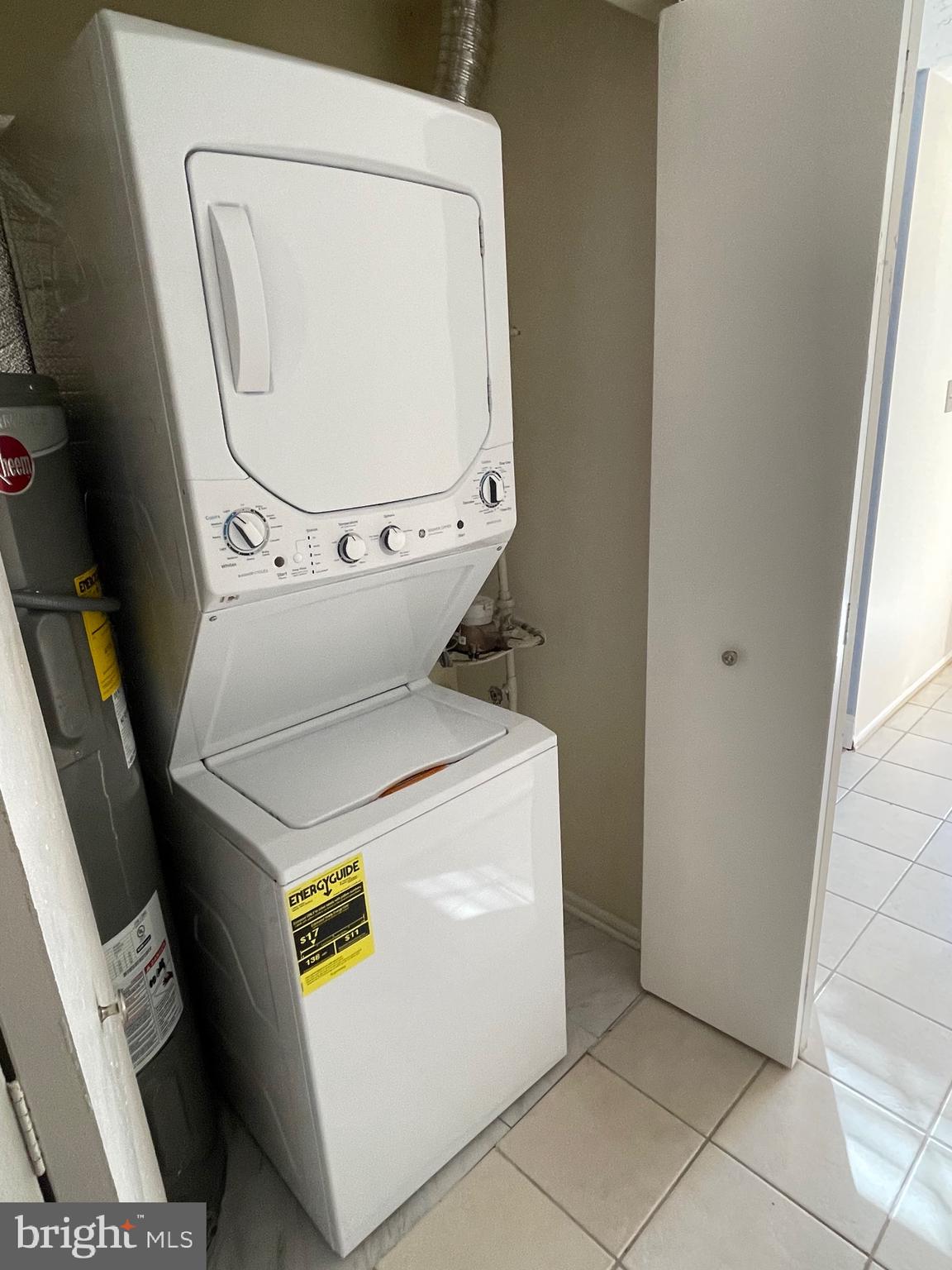 CLINTON PLAZA TOWNHOUSES - Residential Lease