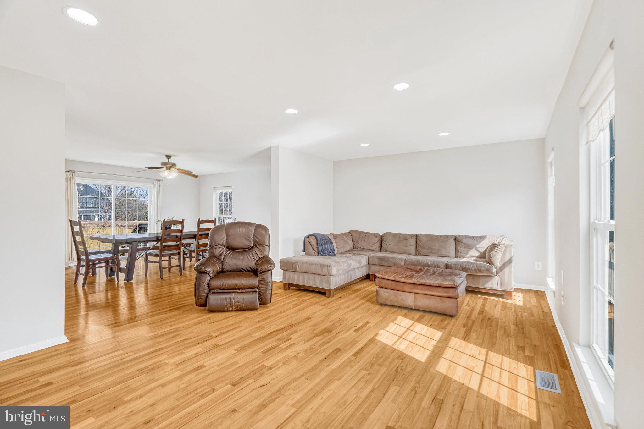 KINGSTREAM - Residential