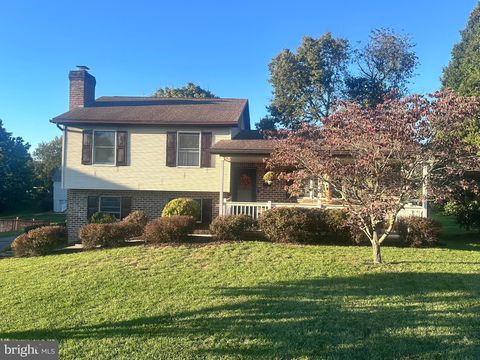 6418 TAUNTON ROAD HARRISBURG PA 17111