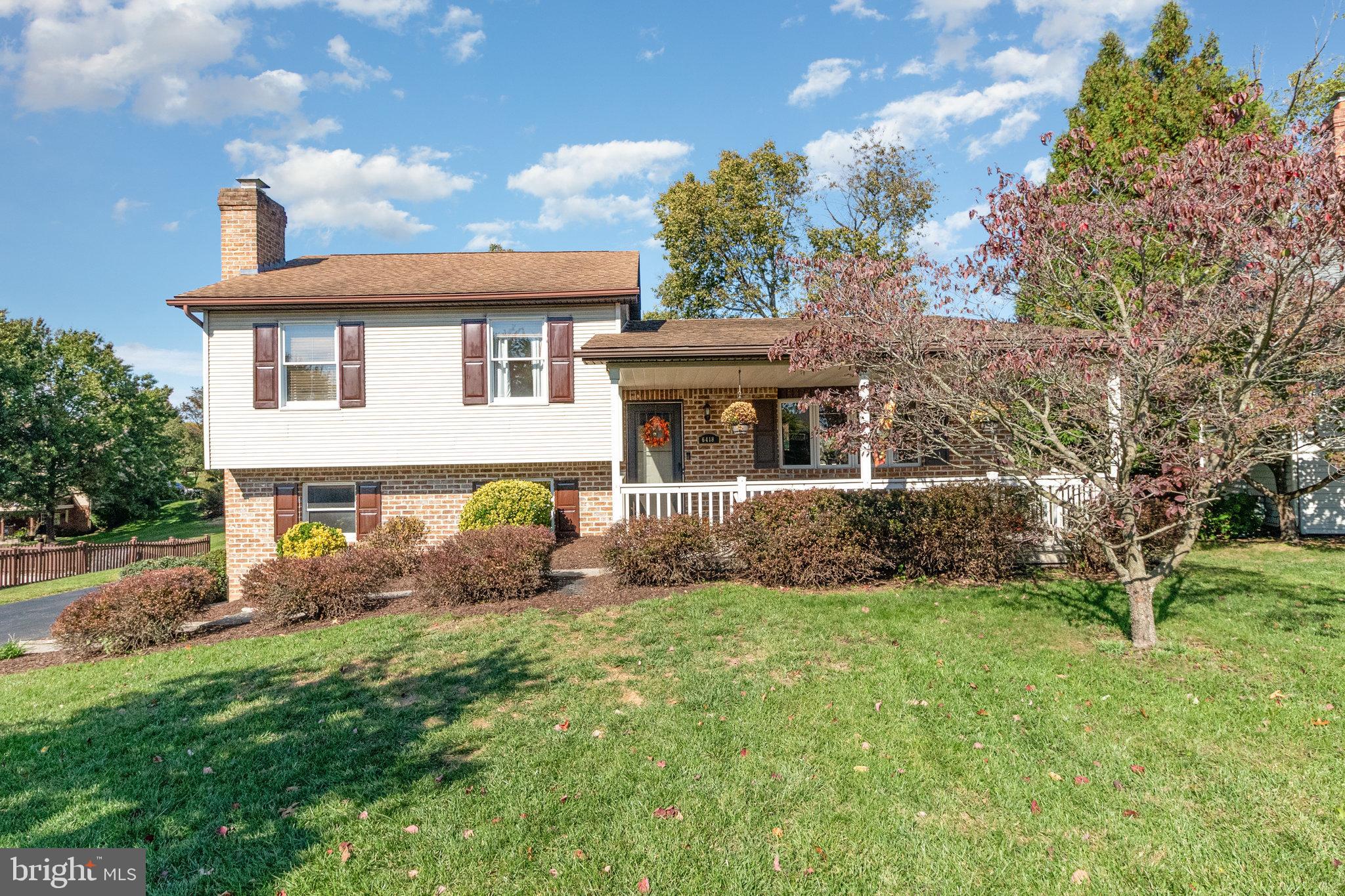 SPRINGFORD MANOR - Residential