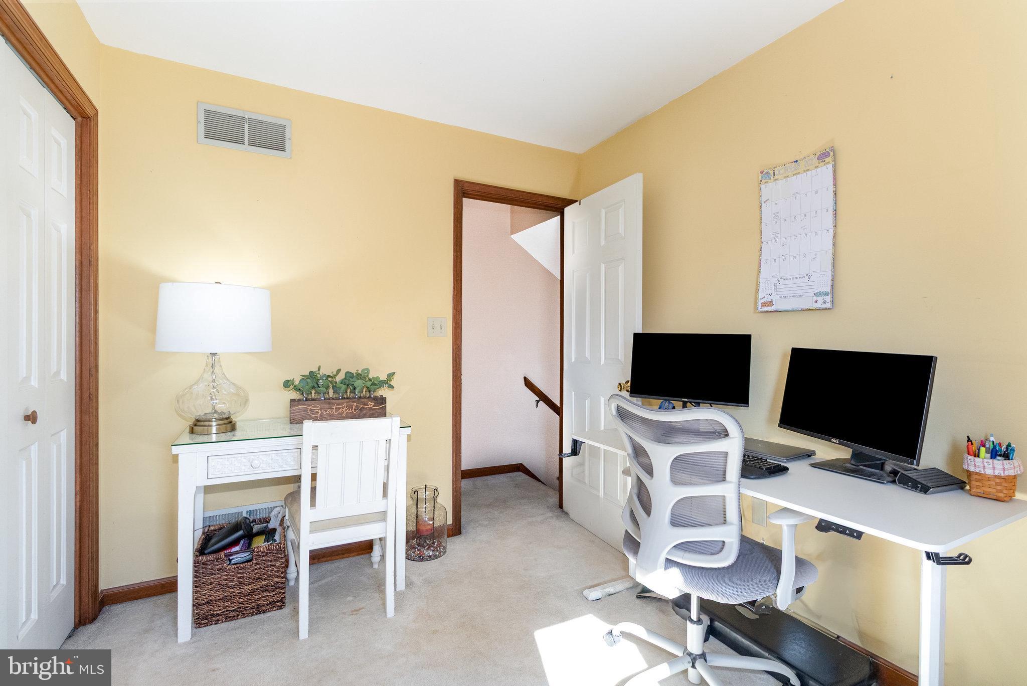 SPRINGFORD MANOR - Residential