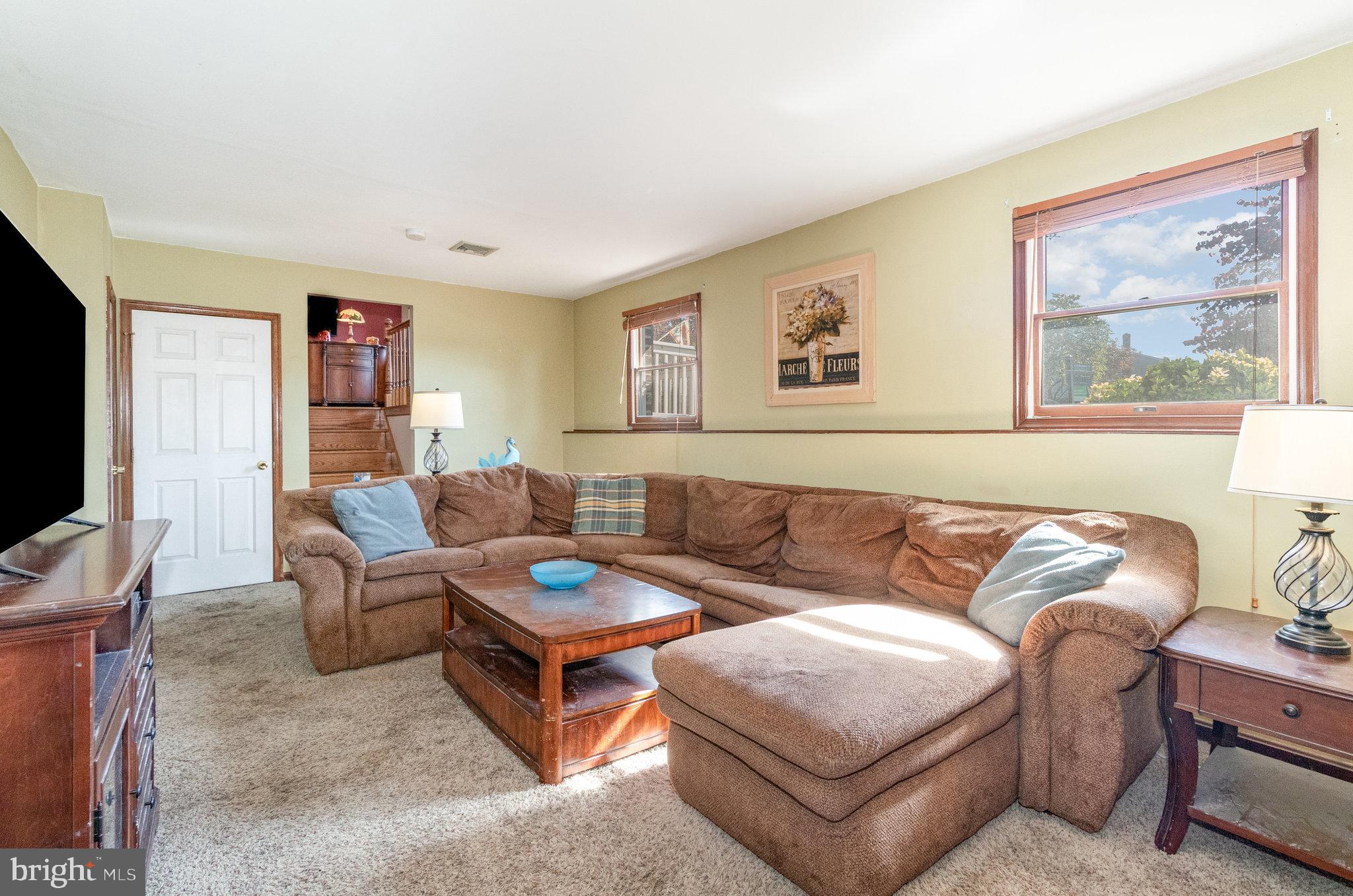 SPRINGFORD MANOR - Residential