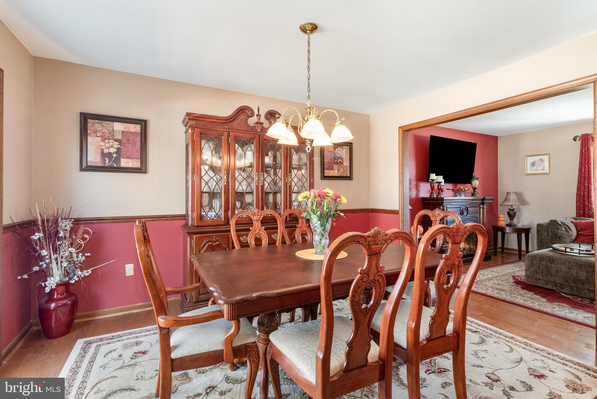 SPRINGFORD MANOR - Residential