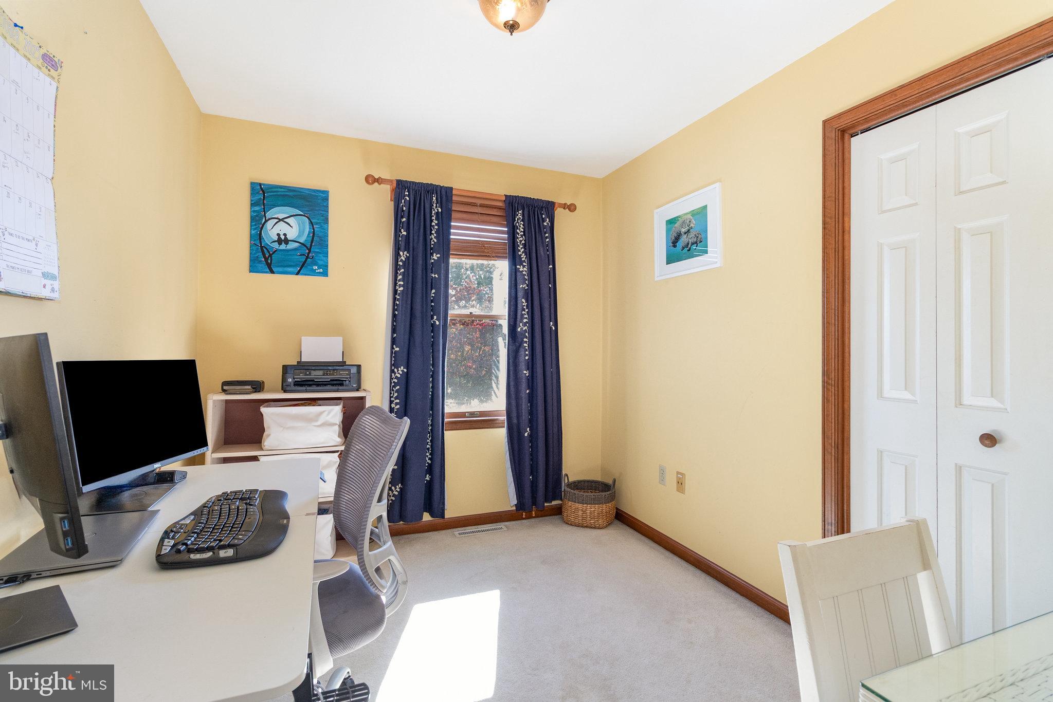 SPRINGFORD MANOR - Residential