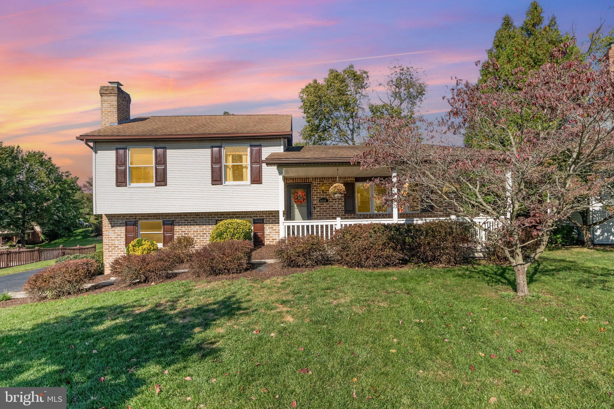 SPRINGFORD MANOR - Residential