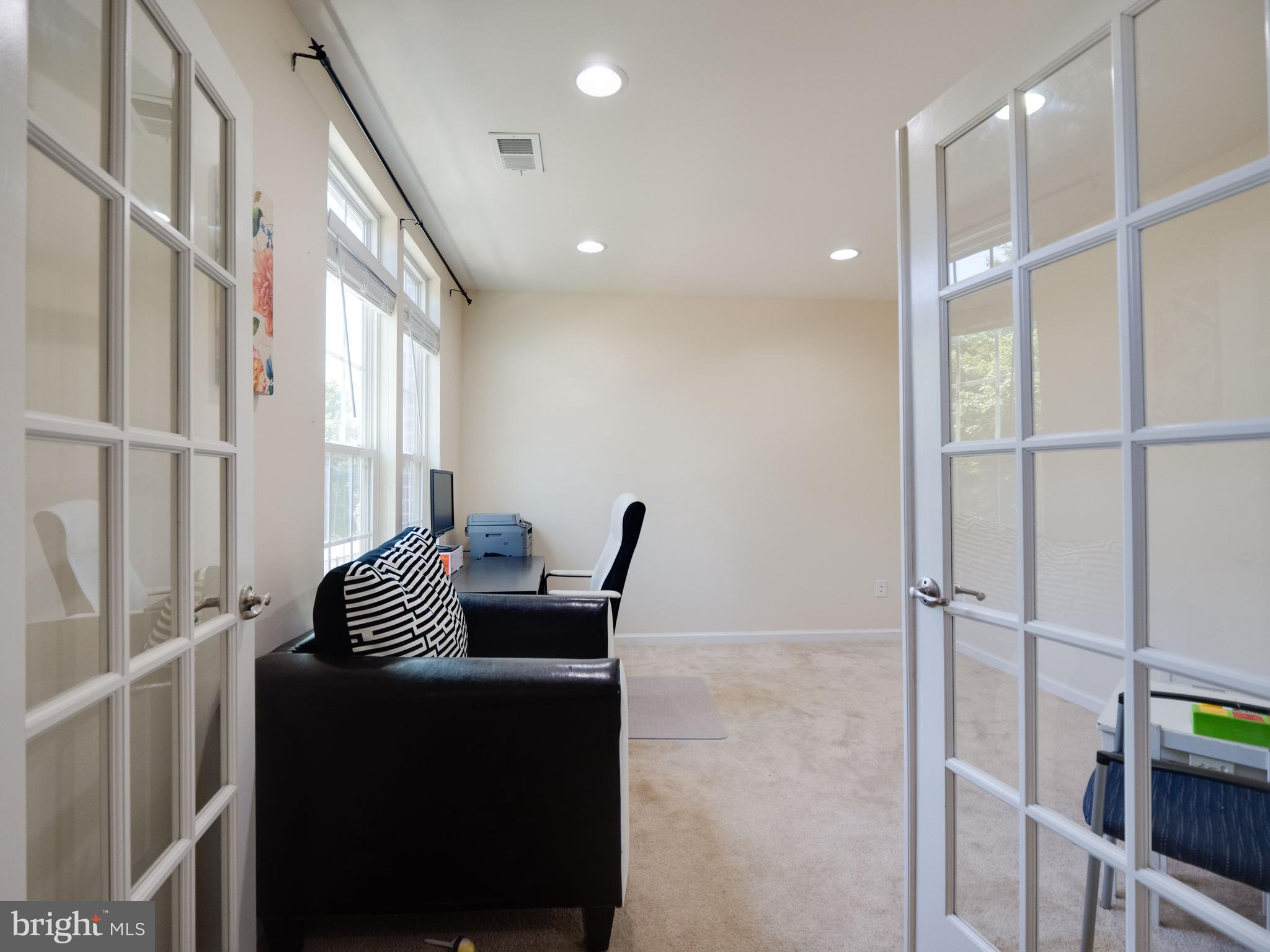 POTOMAC CLUB - Residential Lease