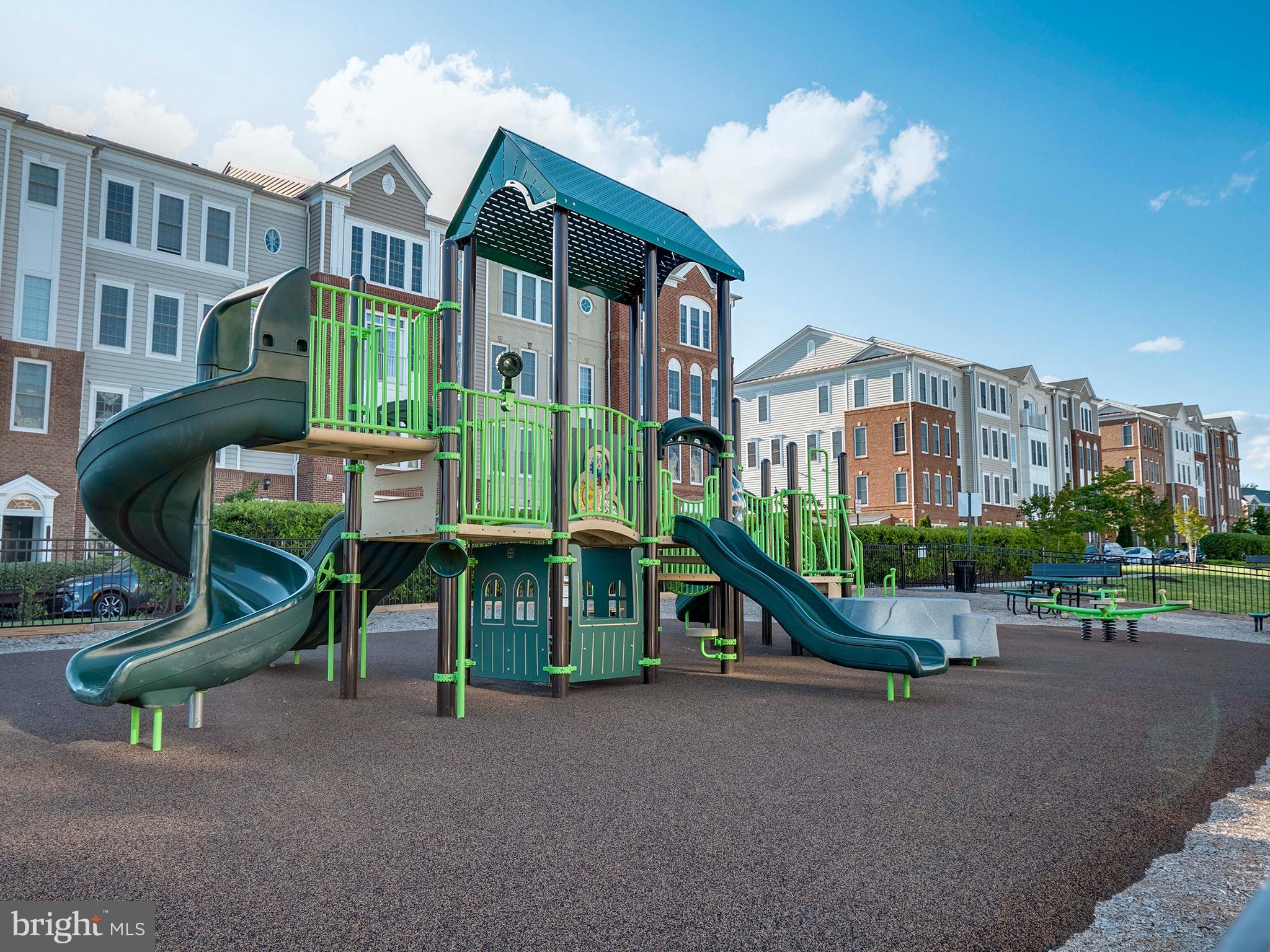 POTOMAC CLUB - Residential Lease