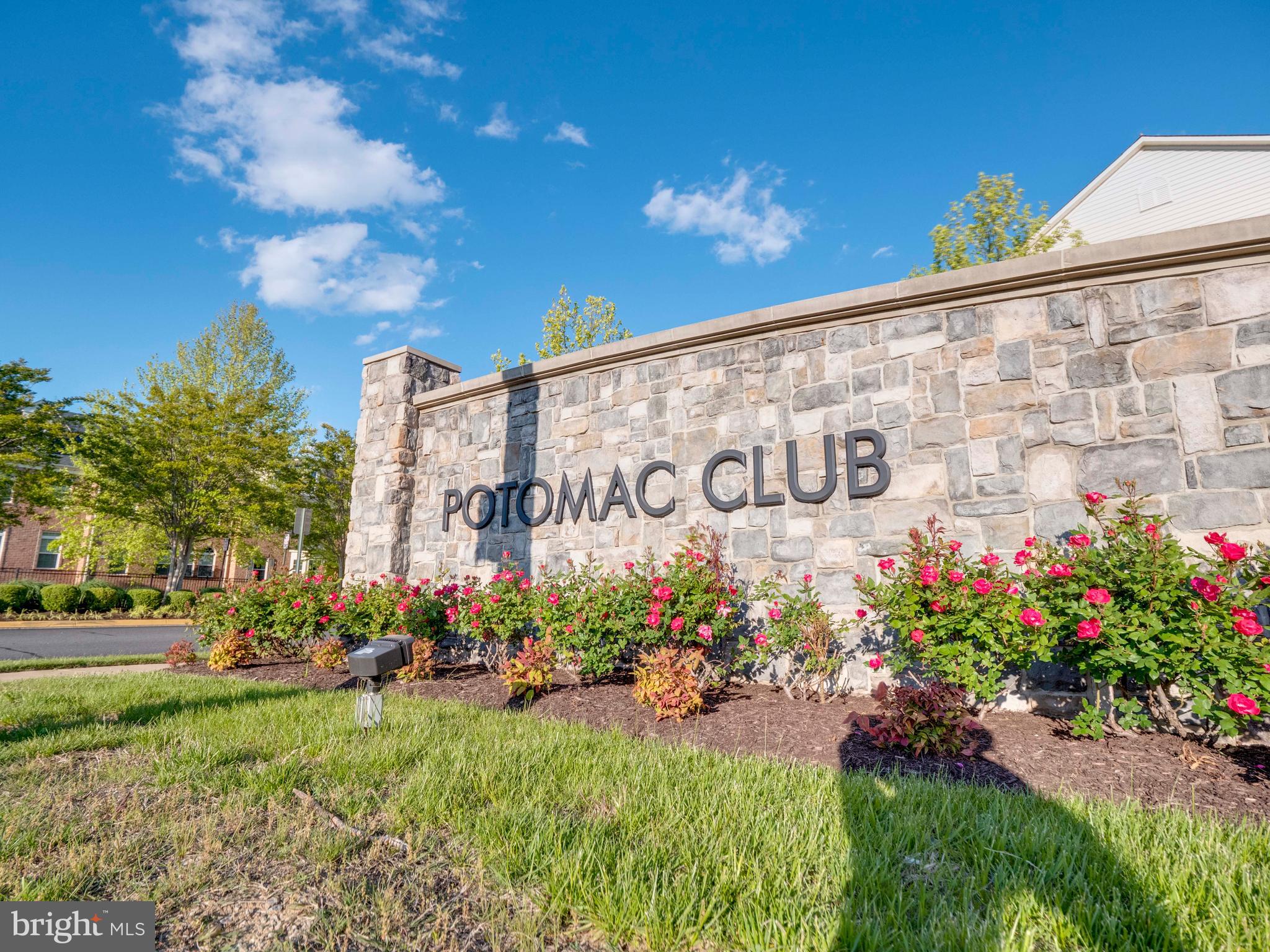 POTOMAC CLUB - Residential Lease