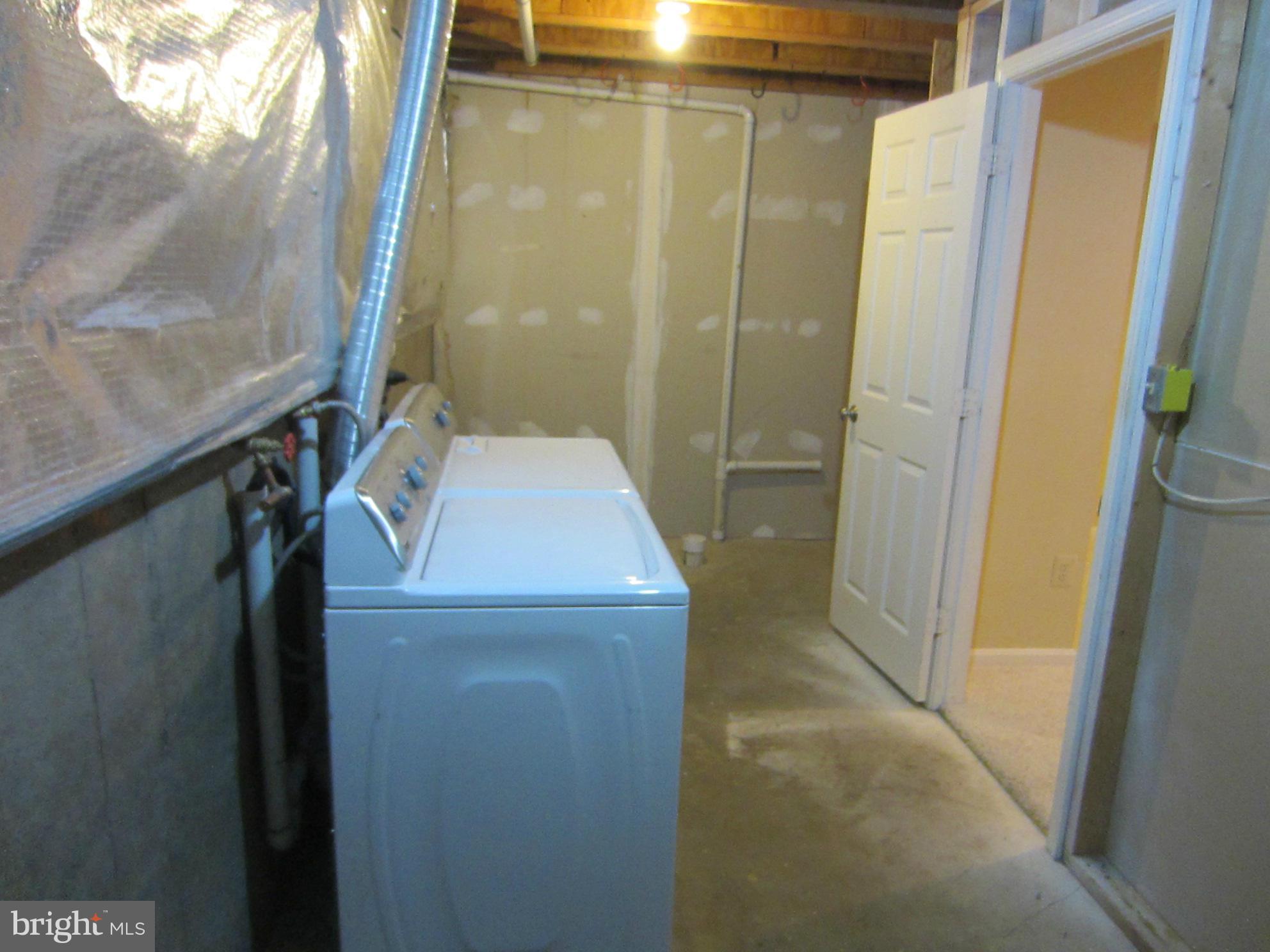 KINGSTOWNE - Residential Lease