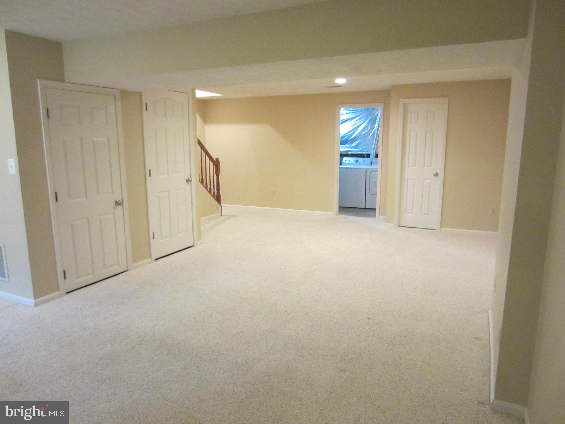 KINGSTOWNE - Residential Lease